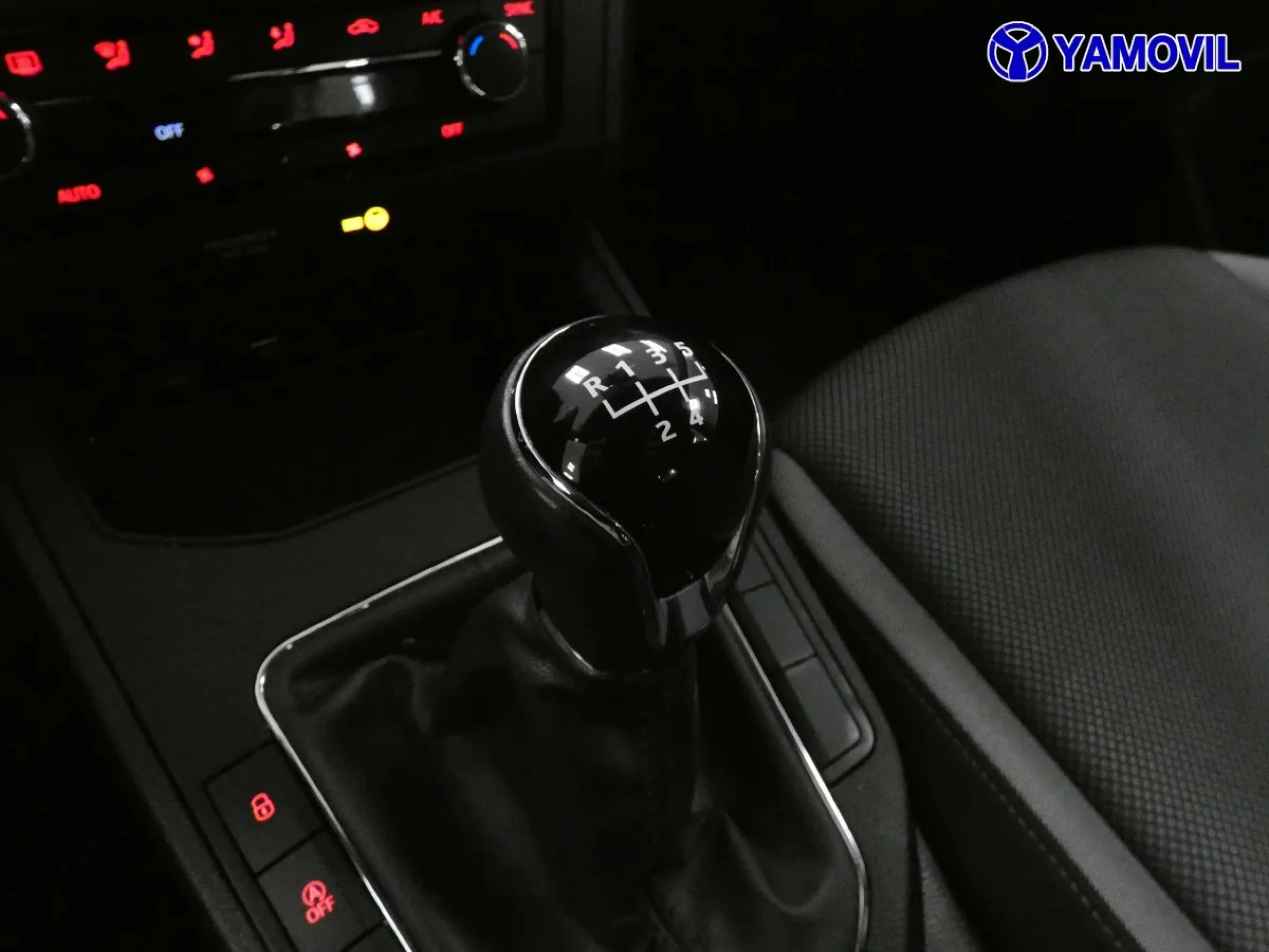 Seat Ibiza 1.6 TDI CR SANDS Style 70 kW (95 CV) - Foto 29