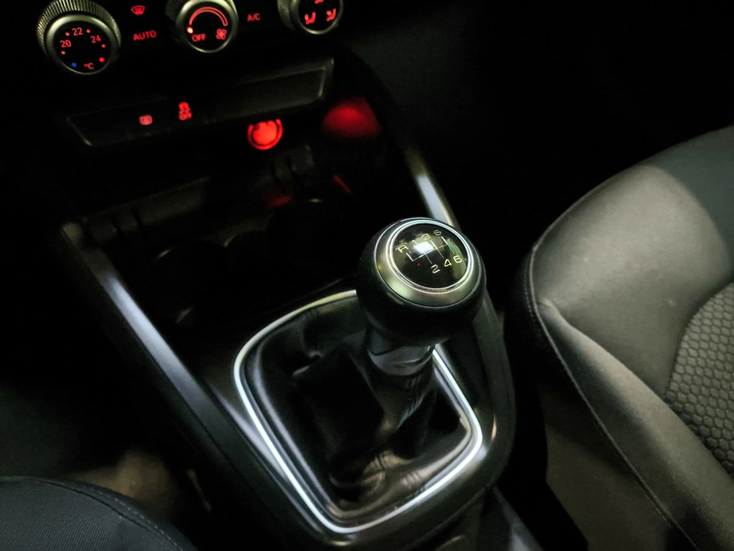 Audi A1 Sportback Adrenalin 1.4 TFSI 92 kW (125 CV) - Foto 17