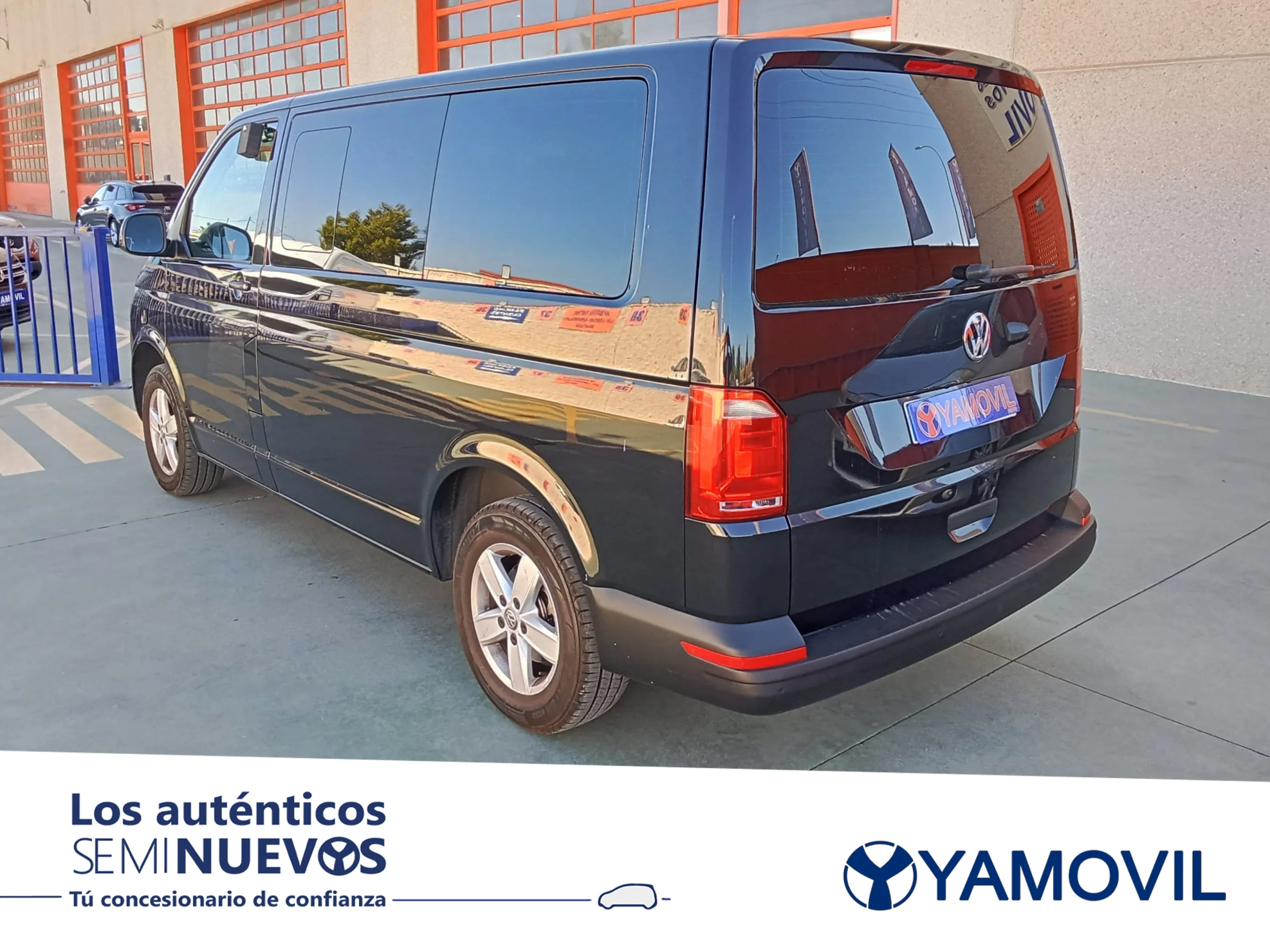 Volkswagen Caravelle Batalla Corta 2.0 TDI BMT 110 kW (150 CV) DSG - Foto 4