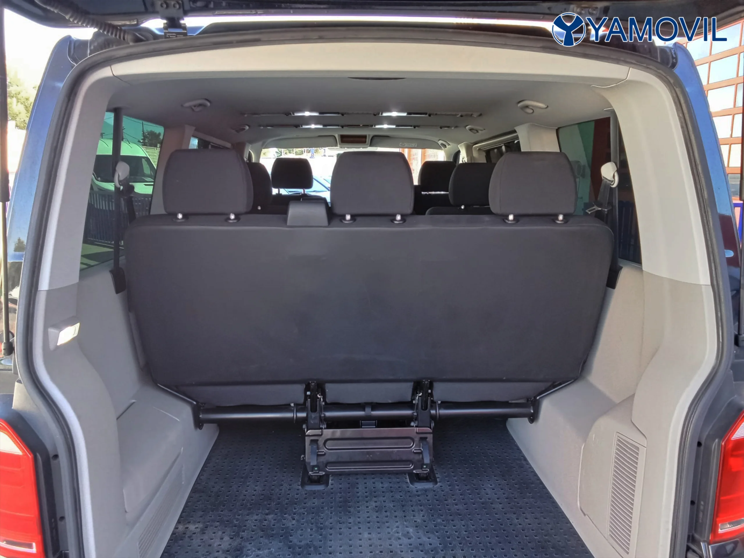 Volkswagen Caravelle Batalla Corta 2.0 TDI BMT 110 kW (150 CV) DSG - Foto 7