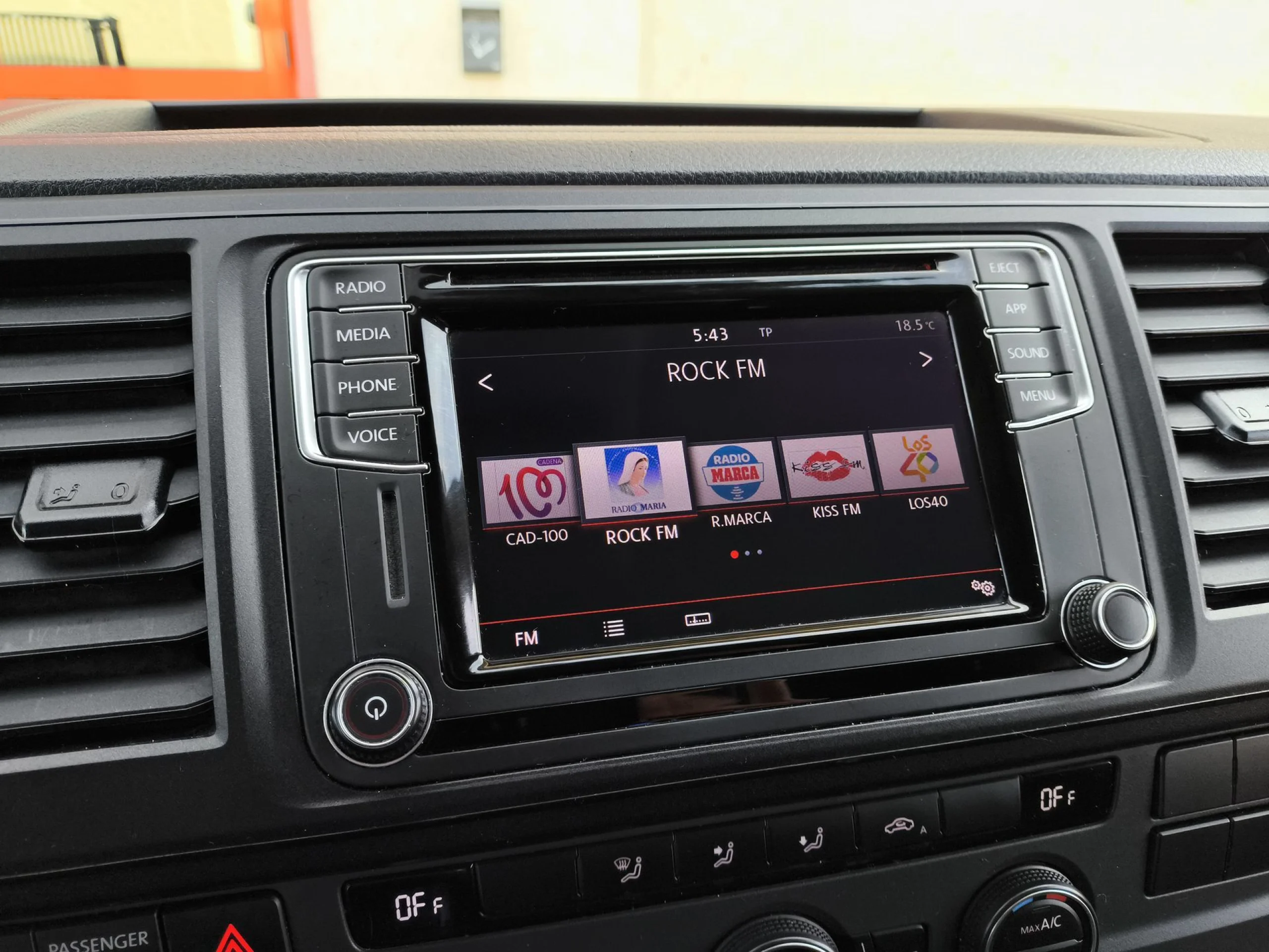 Volkswagen Caravelle Batalla Corta 2.0 TDI BMT 110 kW (150 CV) DSG - Foto 15