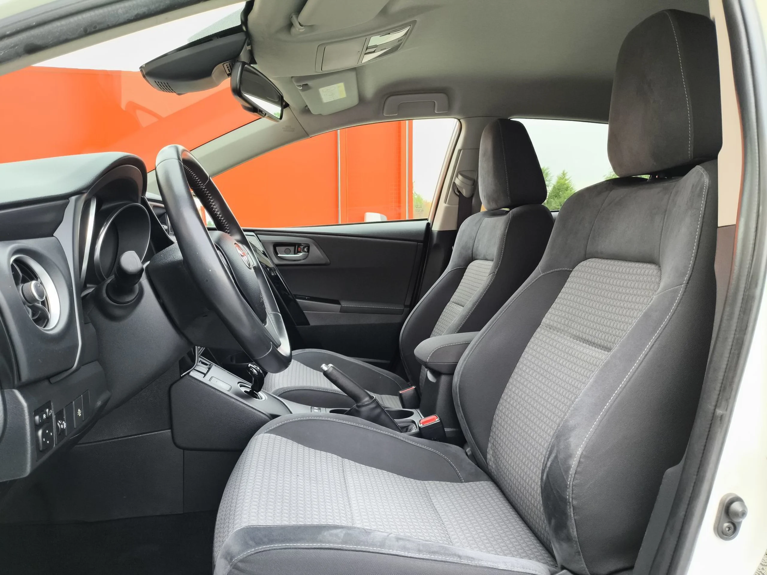 Toyota Auris 140H Hybrid Feel! Edition 100 kW (136 CV) - Foto 8