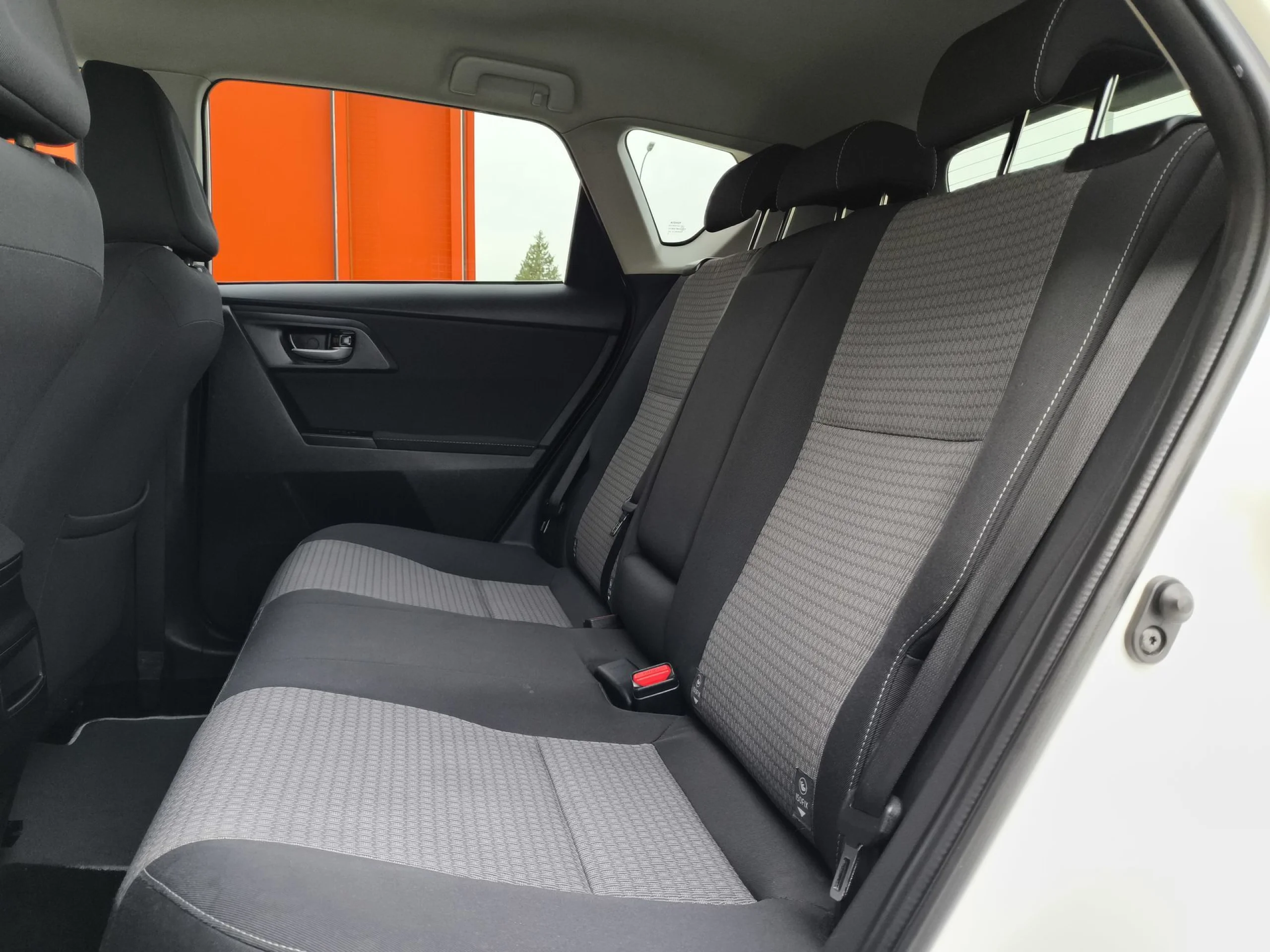 Toyota Auris 140H Hybrid Feel! Edition 100 kW (136 CV) - Foto 24