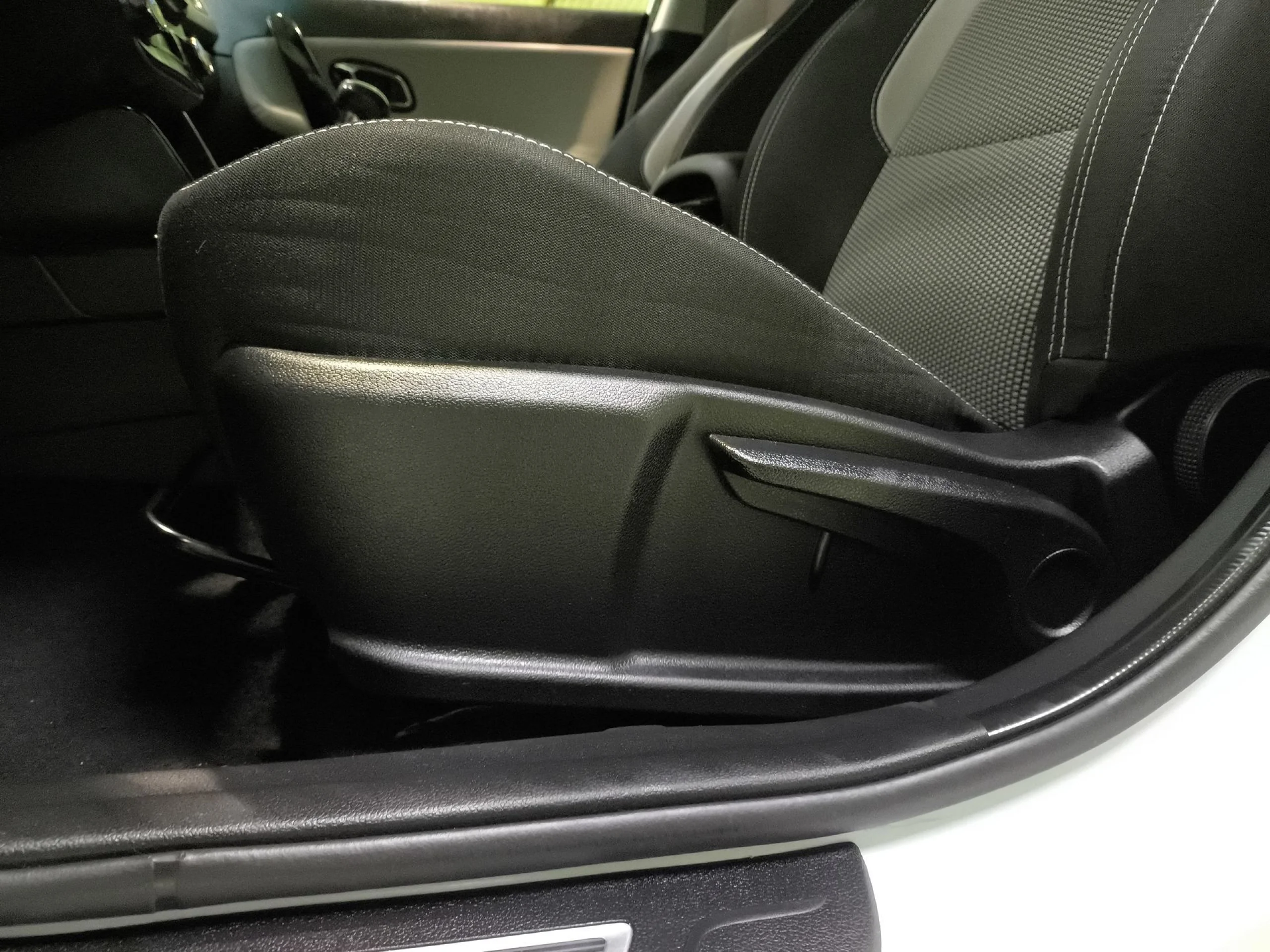 Kia Ceed 1.4 CVVT x-Tech17 74 kW (100 CV) - Foto 9