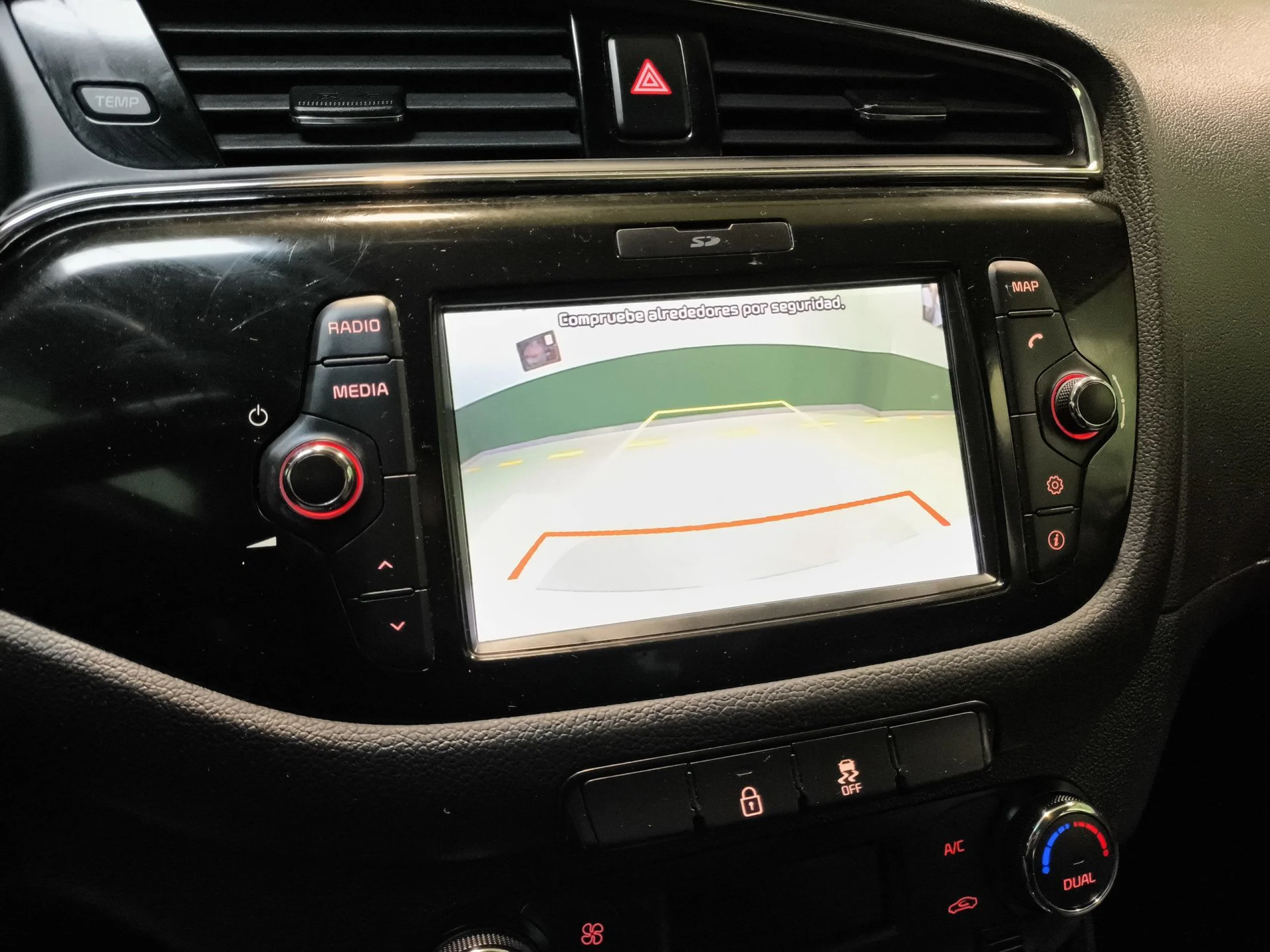 Kia Ceed 1.4 CVVT x-Tech17 74 kW (100 CV) - Foto 14