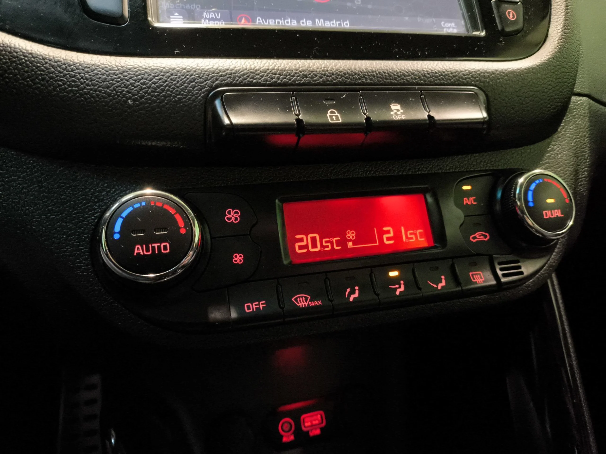 Kia Ceed 1.4 CVVT x-Tech17 74 kW (100 CV) - Foto 16