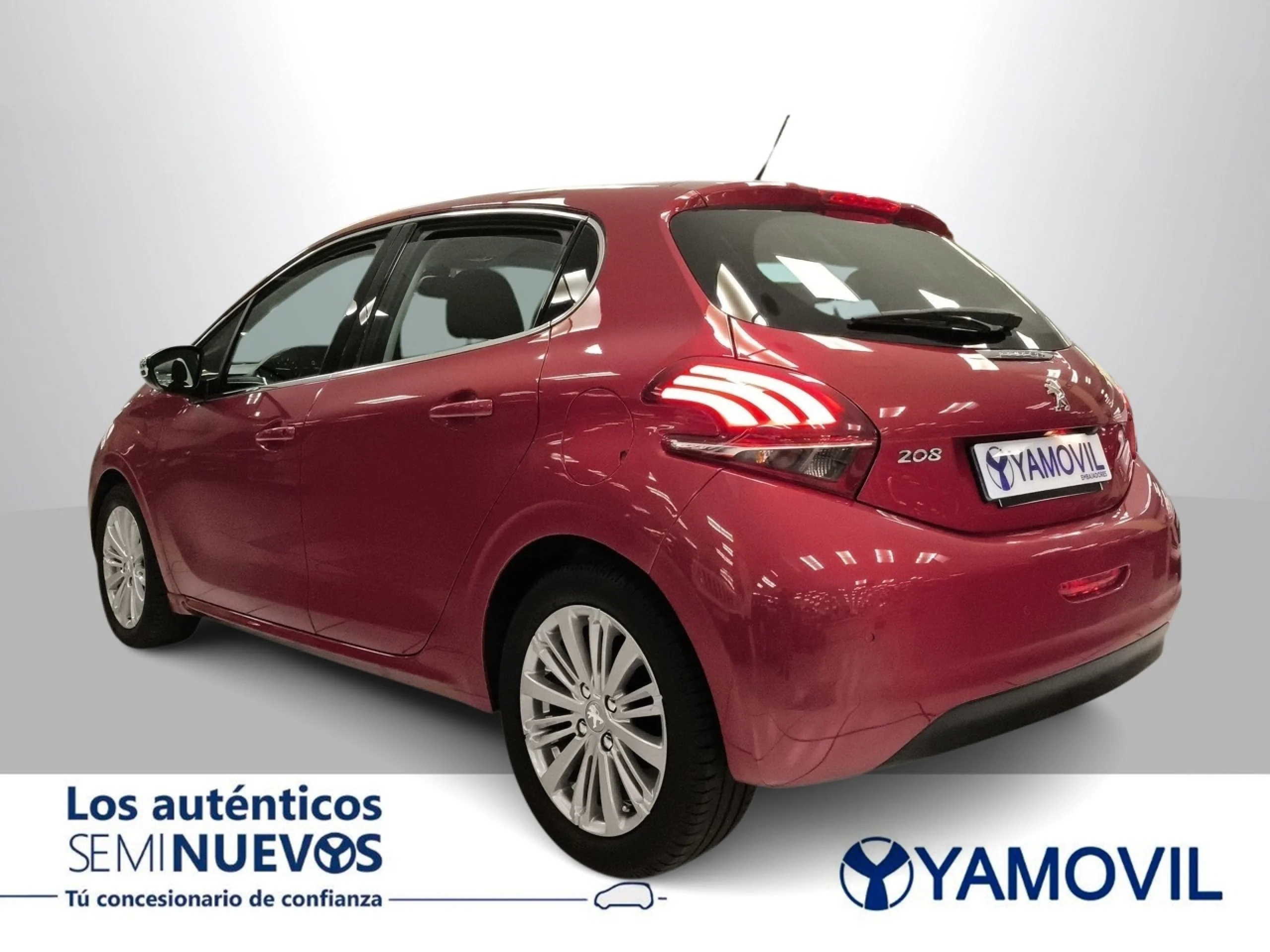 Peugeot 208 1.2L PureTech Allure  60 kW (82 CV) - Foto 6