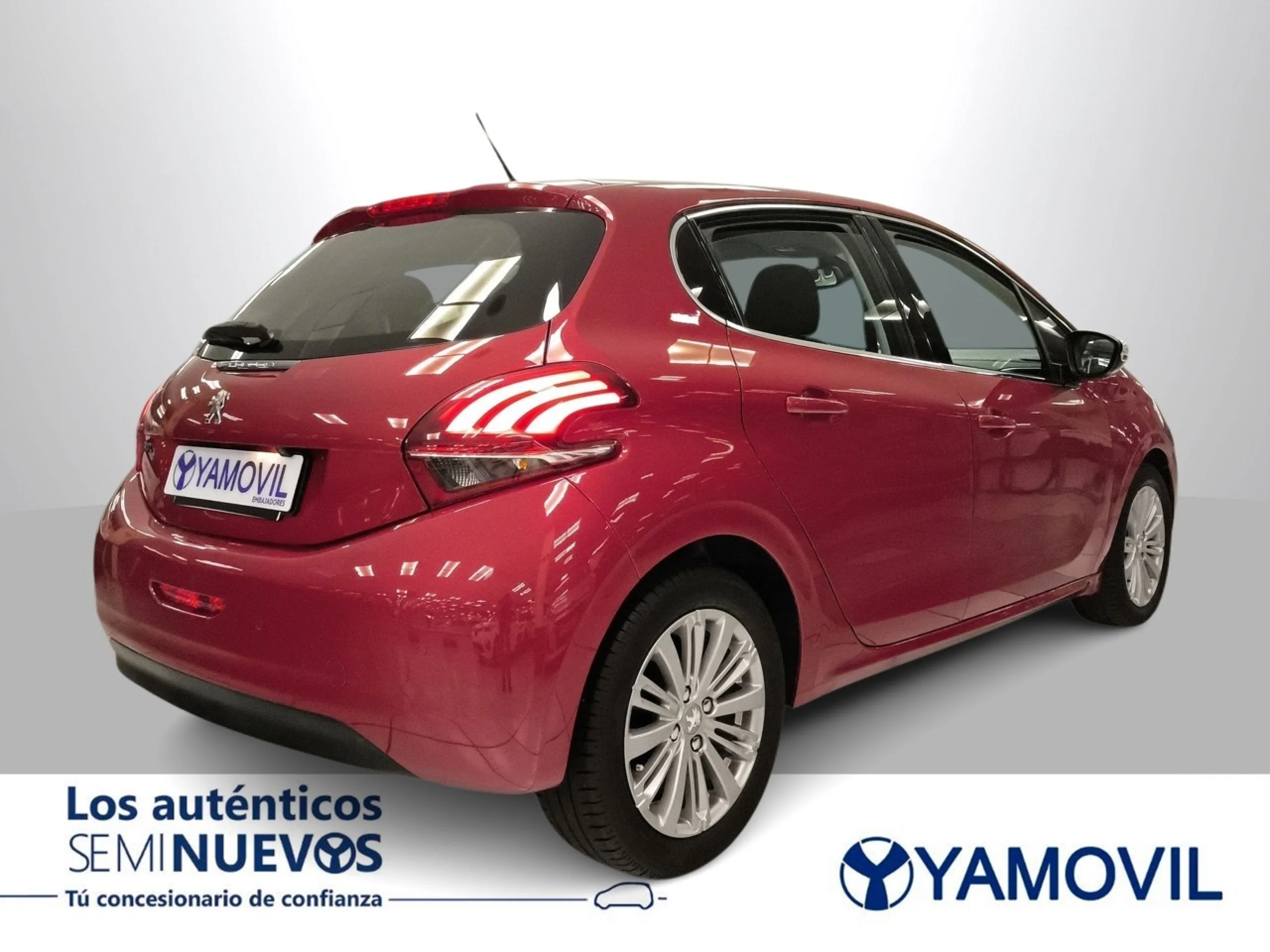 Peugeot 208 1.2L PureTech Allure  60 kW (82 CV) - Foto 8