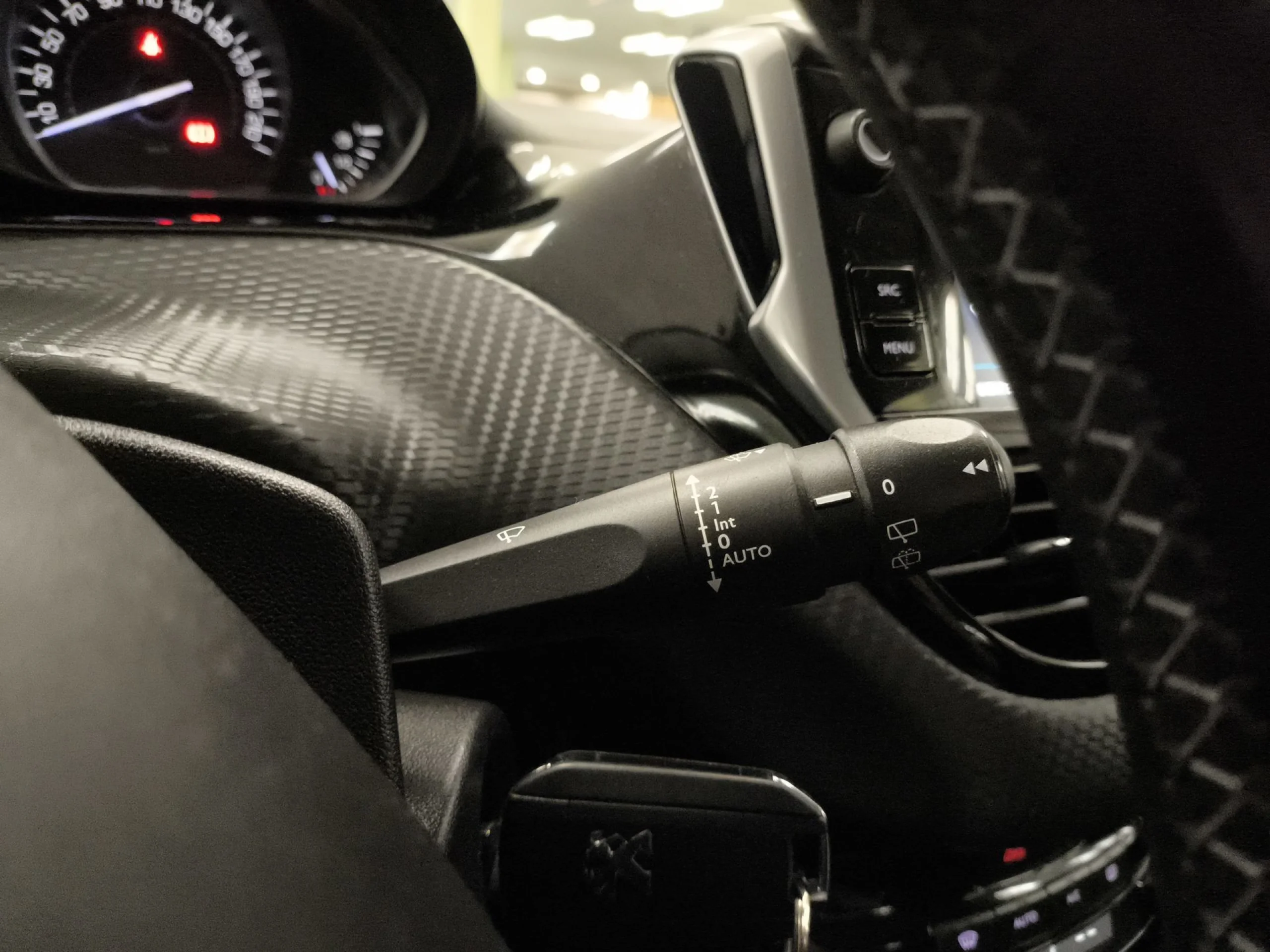 Peugeot 208 1.2L PureTech Allure  60 kW (82 CV) - Foto 20