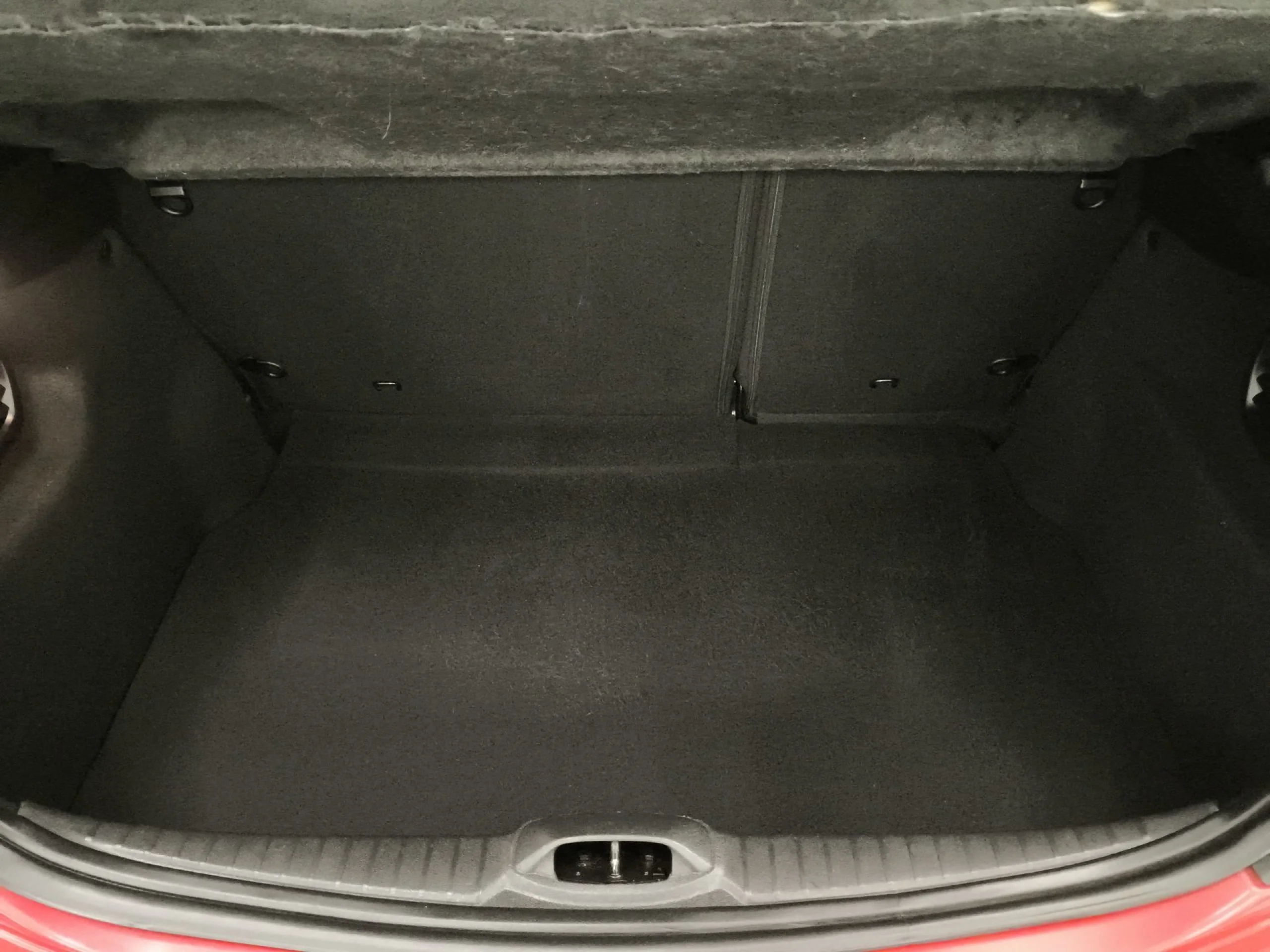 Peugeot 208 1.2L PureTech Allure  60 kW (82 CV) - Foto 29