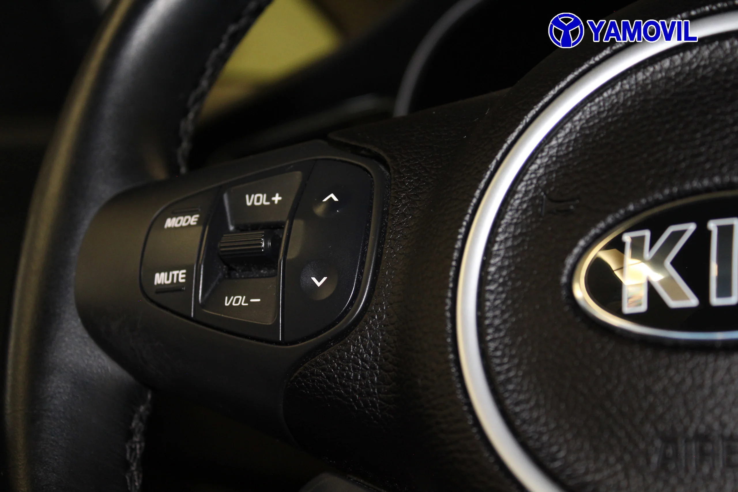 Kia Carens 1.7 XTECH EcoDynamic 7PLZ 115CV 5P. - Foto 24
