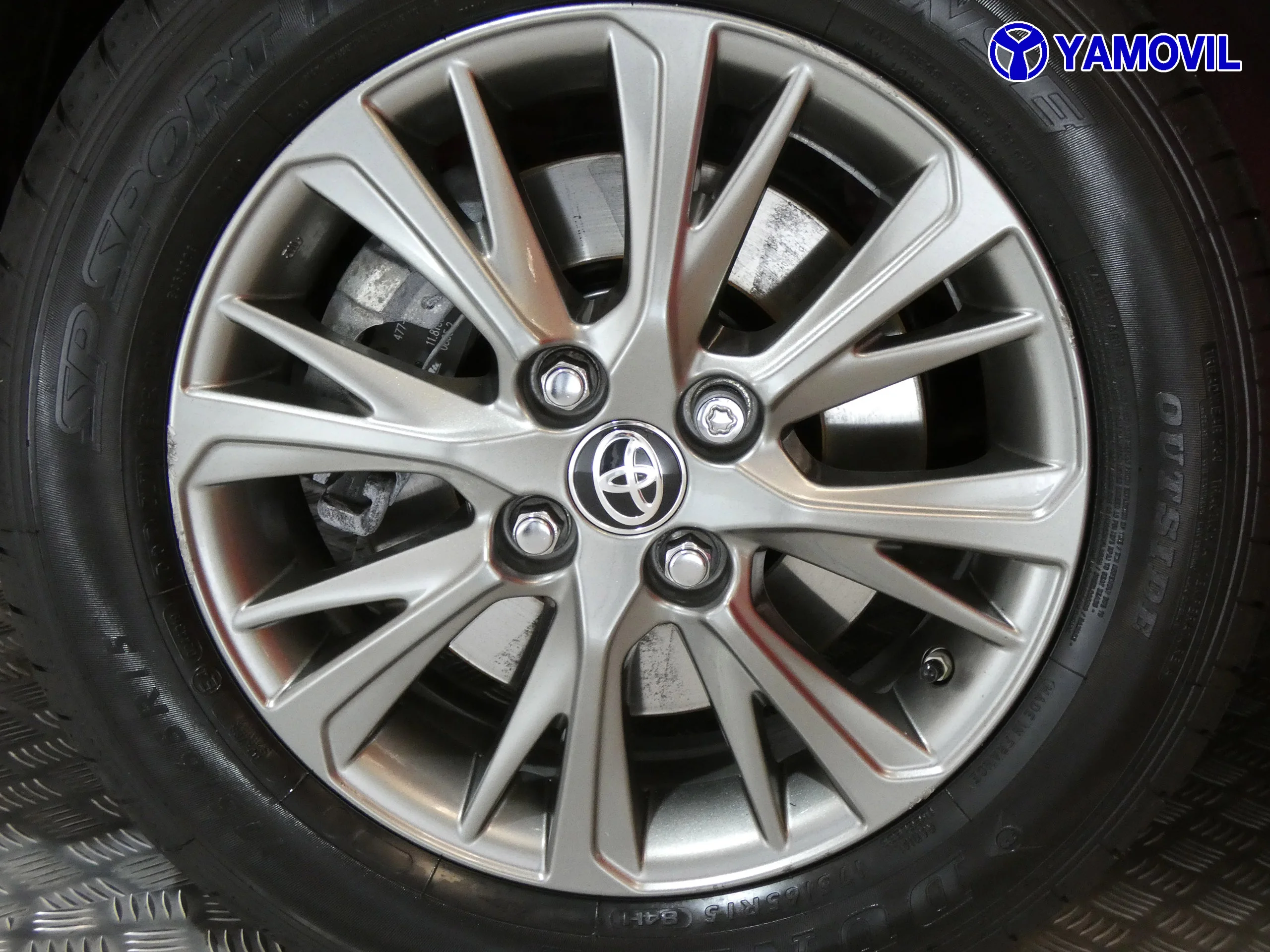 Toyota Yaris 1.5 H ACTIVE 5P - Foto 10