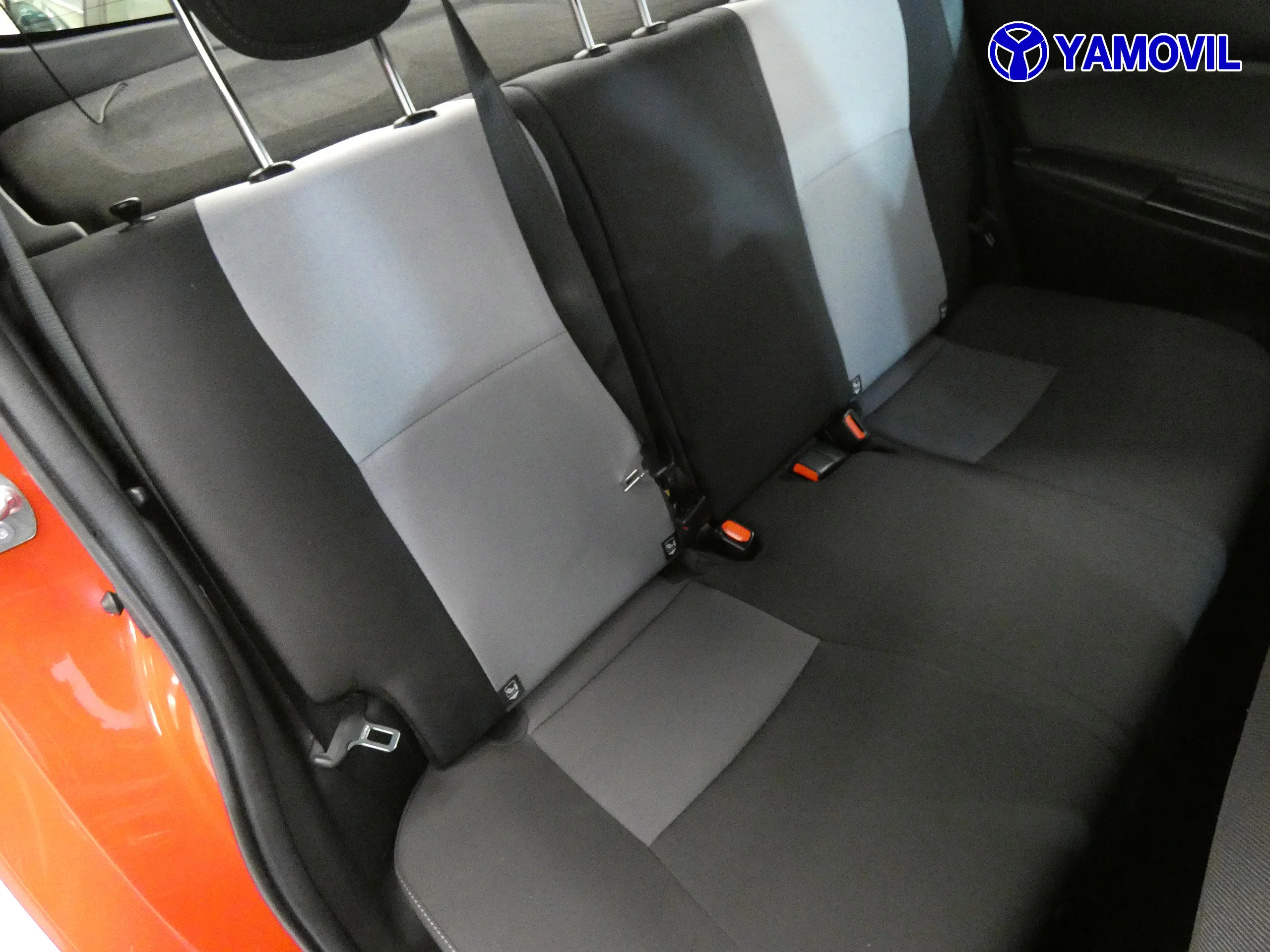 Toyota Yaris 1.5 H ACTIVE 5P - Foto 16