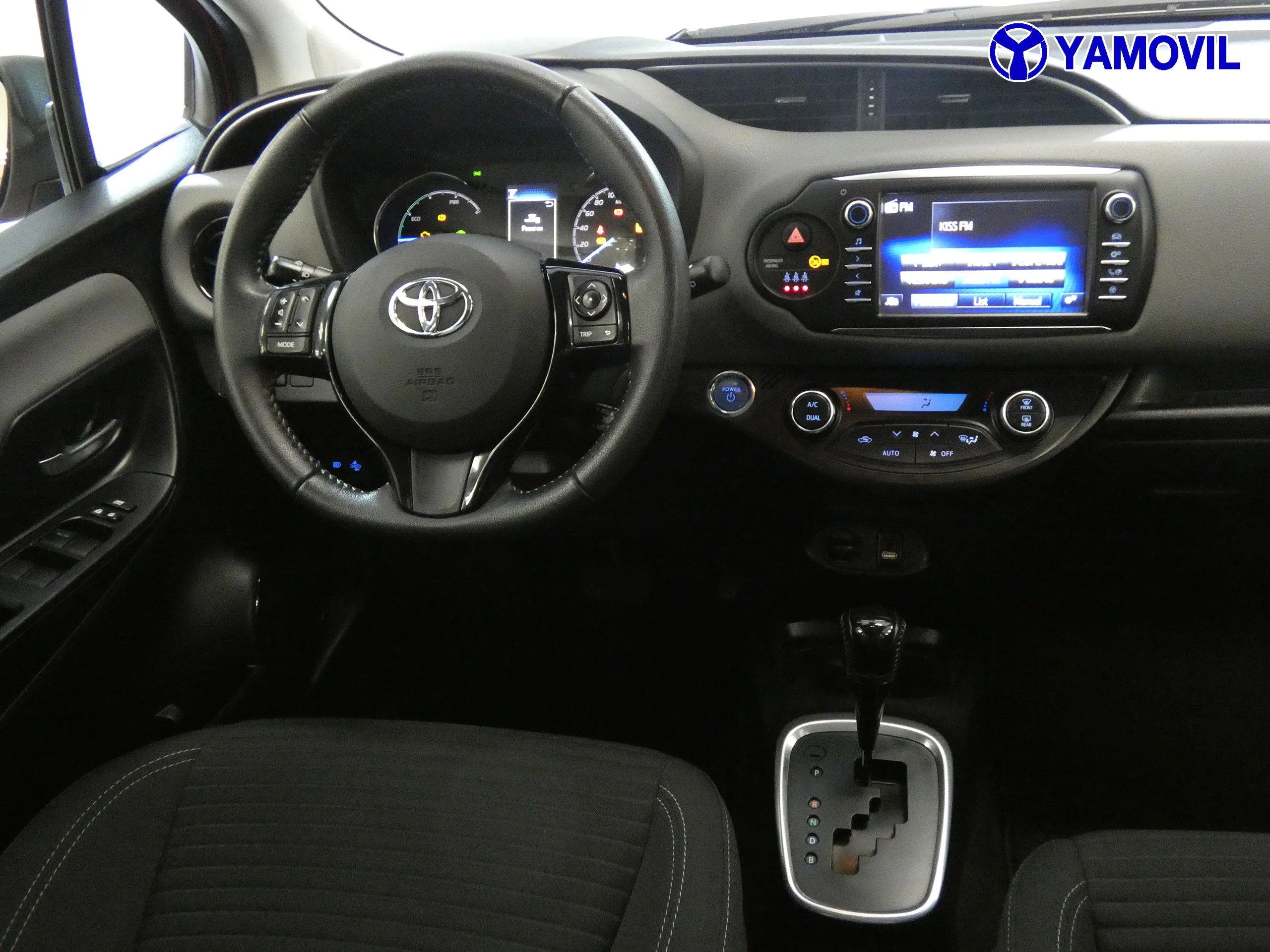 Toyota Yaris 1.5 H ACTIVE 5P - Foto 17