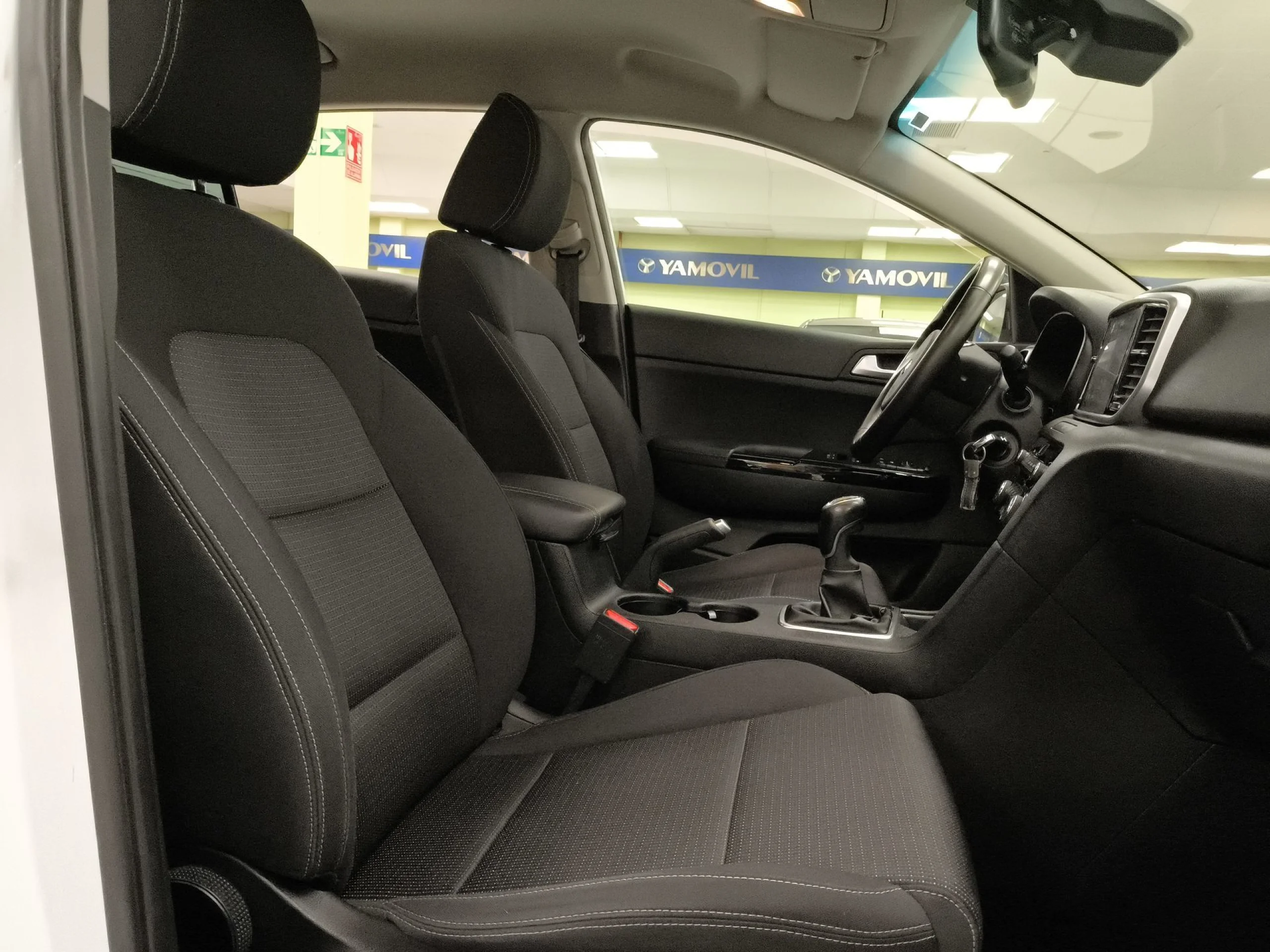 Kia Sportage 1.6 MHEV Black Edition 100 kW (136 CV) - Foto 21