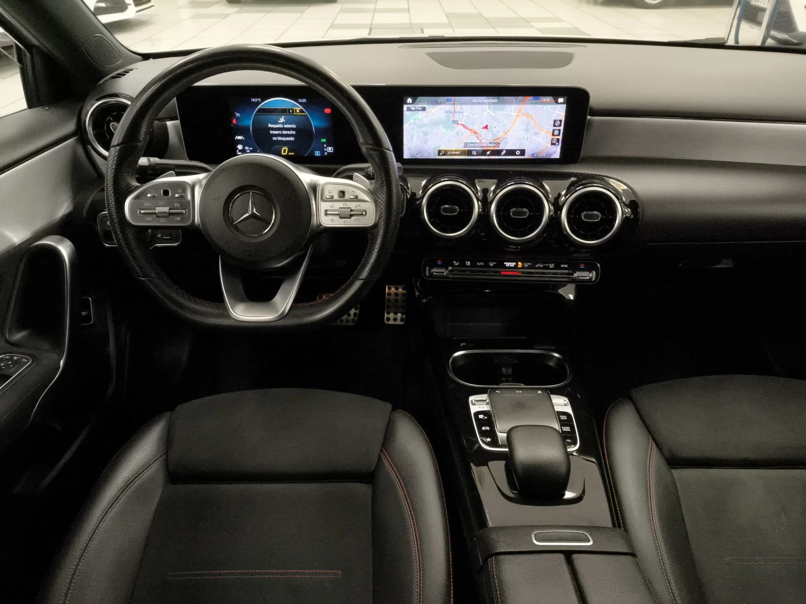 Mercedes-Benz Clase A 180 d 85 kW (116 CV) - Foto 18
