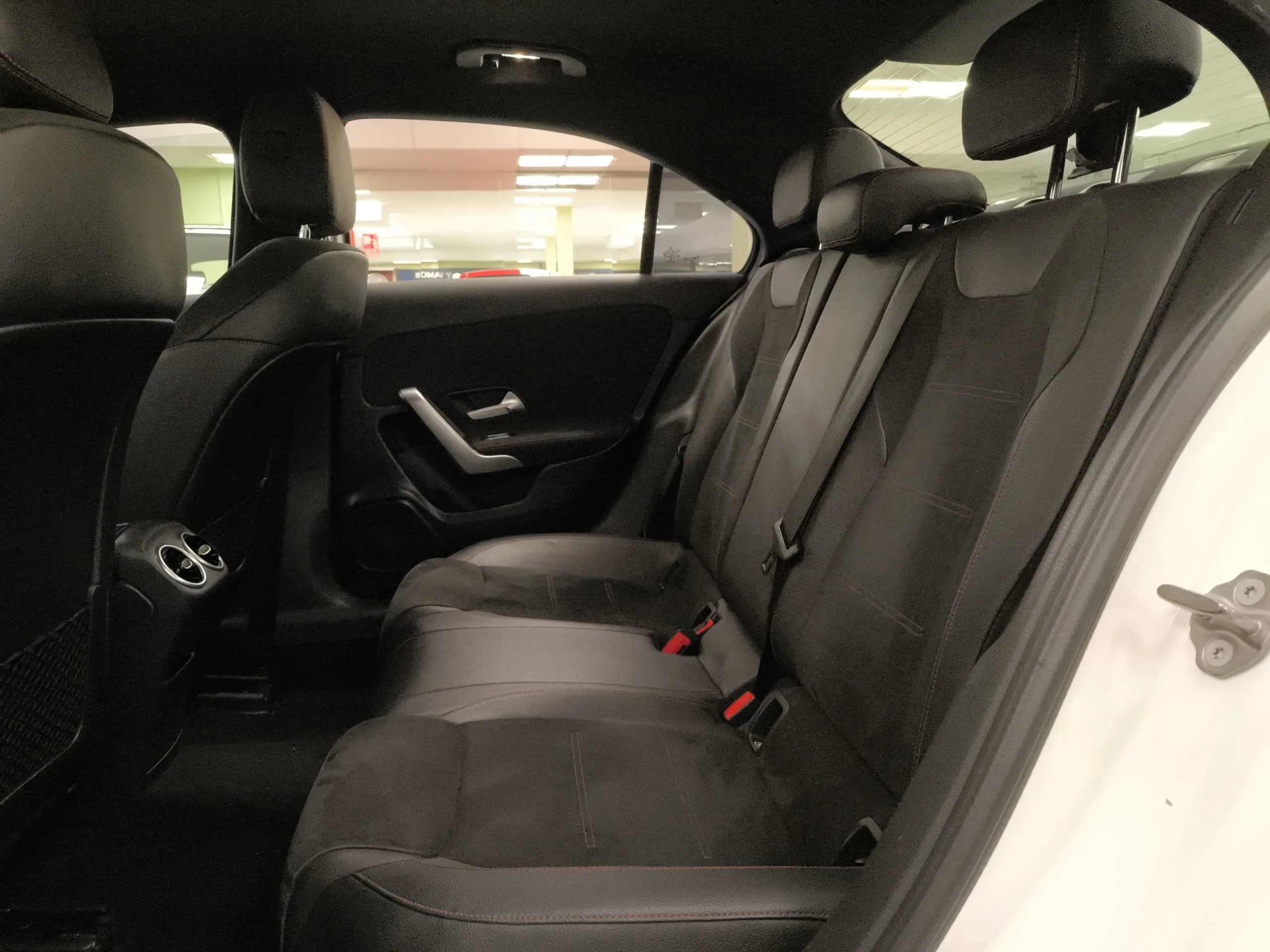Mercedes-Benz Clase A 180 d 85 kW (116 CV) - Foto 19