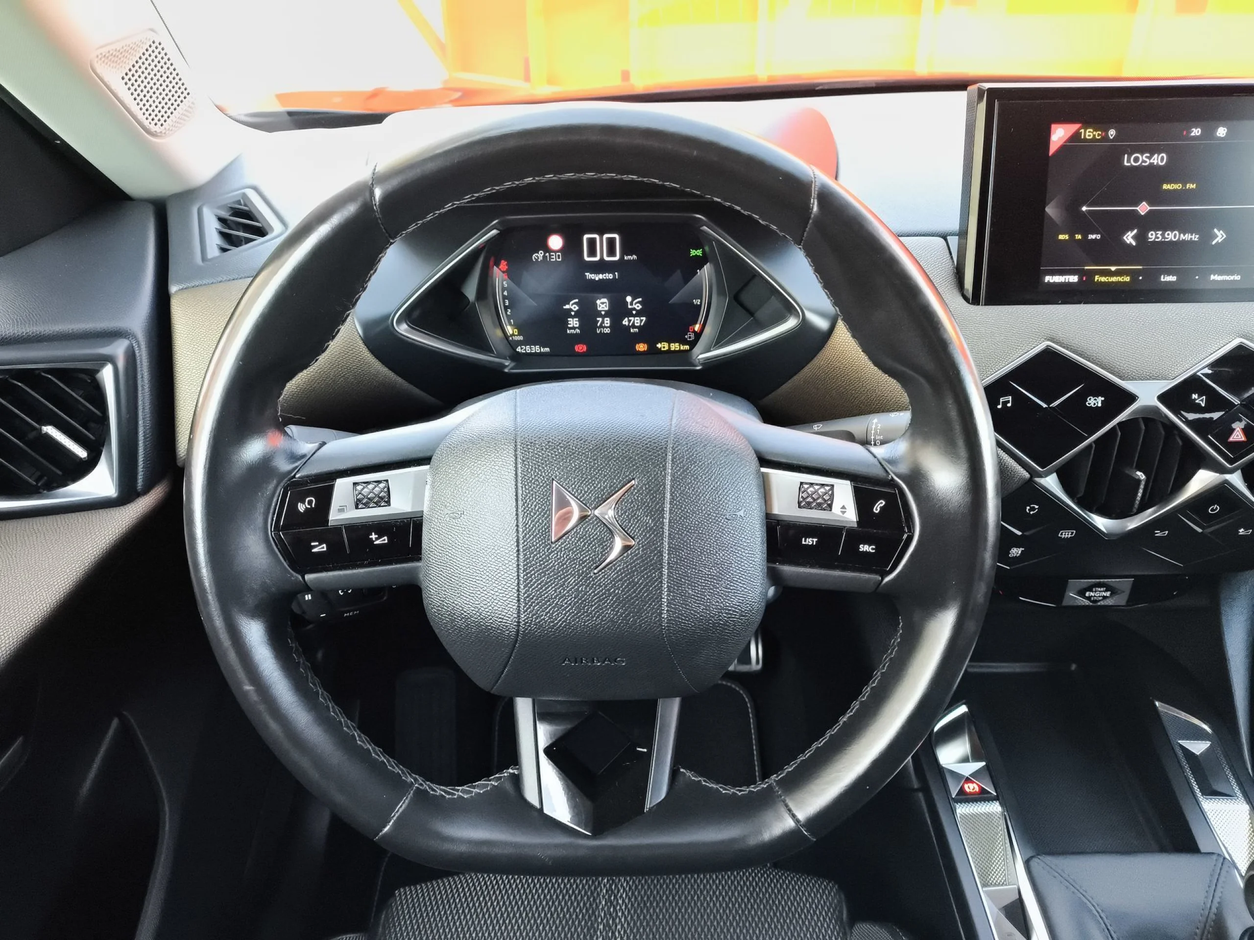 DS DS3 Crossback PureTech 100 So Chic 73 kW (100 CV) - Foto 11