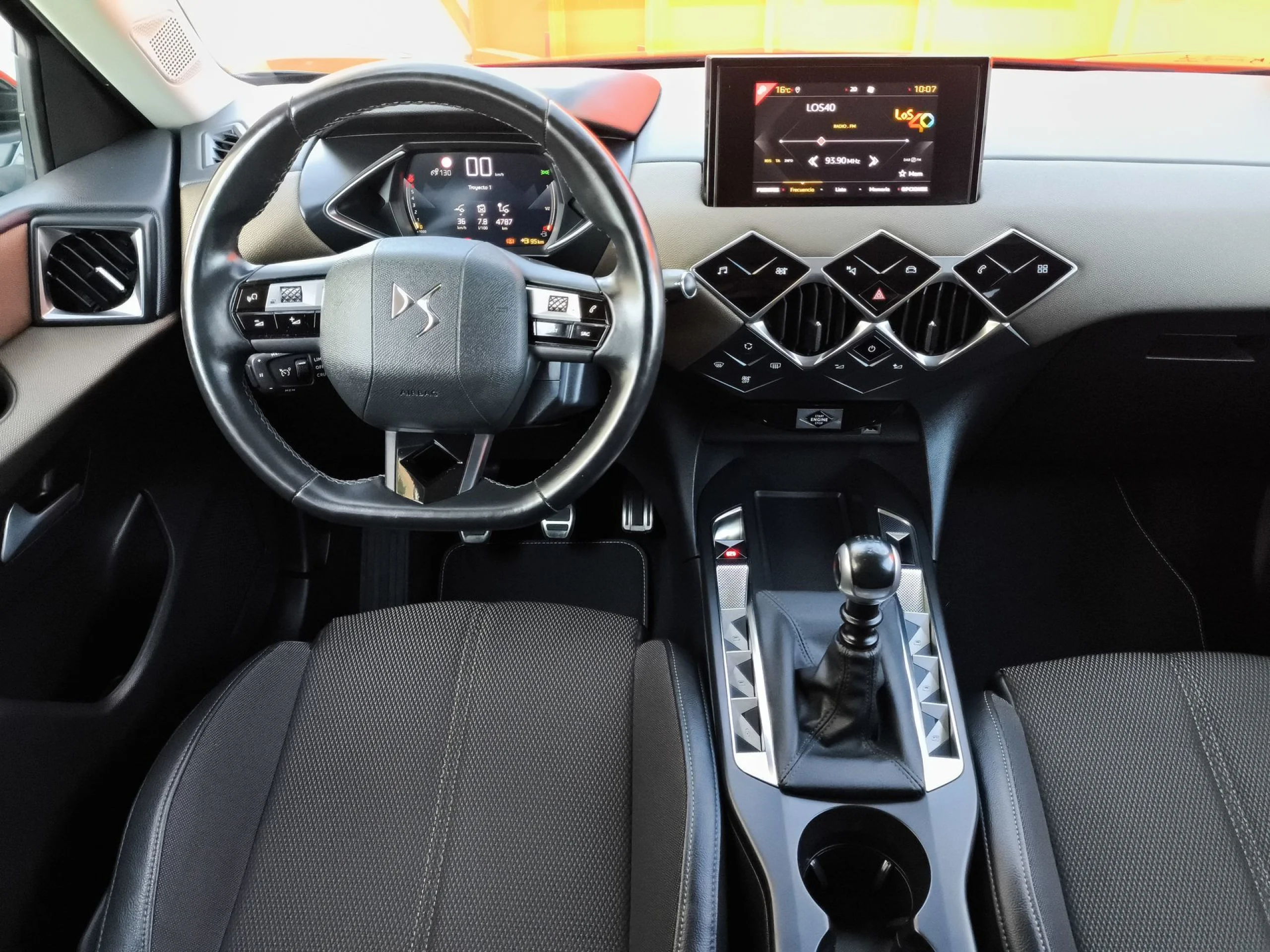 DS DS3 Crossback PureTech 100 So Chic 73 kW (100 CV) - Foto 17