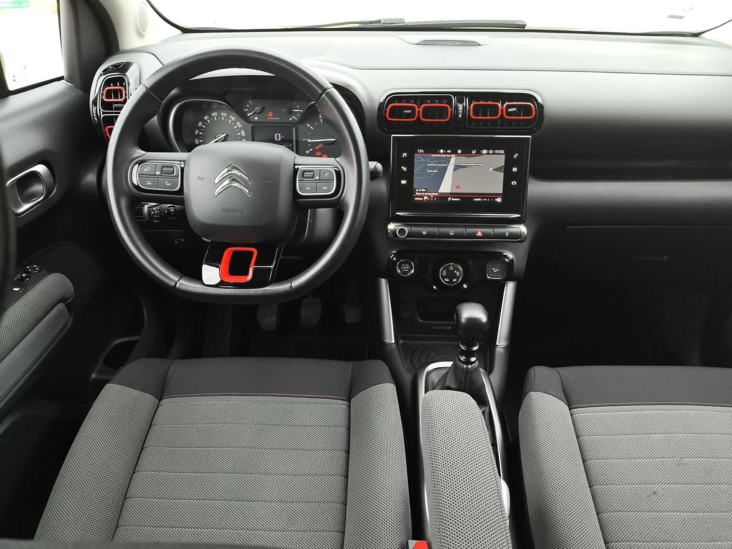 Citroen C3 Aircross PureTech 130 SANDS Shine 96 kW (131 CV) - Foto 25