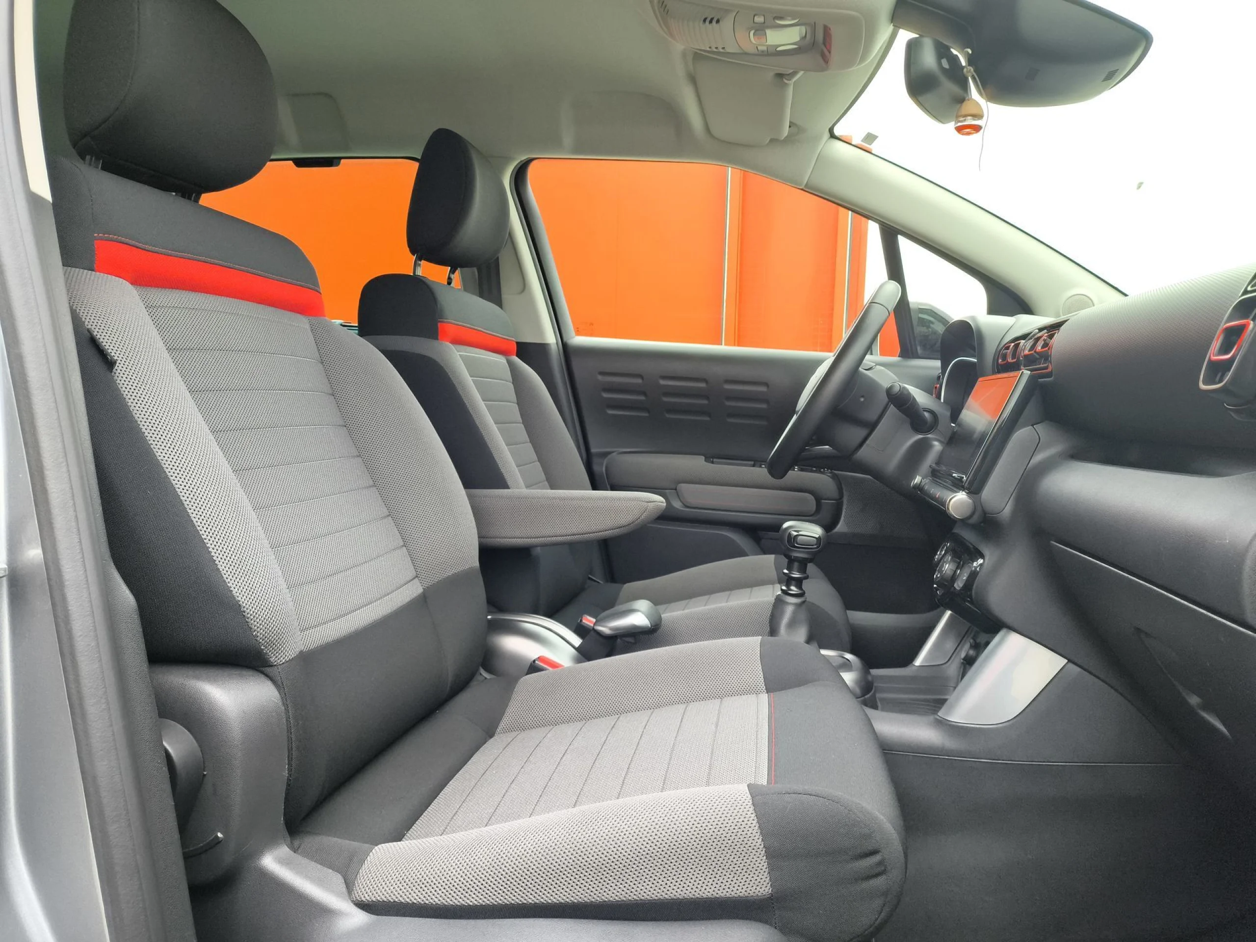 Citroen C3 Aircross PureTech 130 SANDS Shine 96 kW (131 CV) - Foto 28