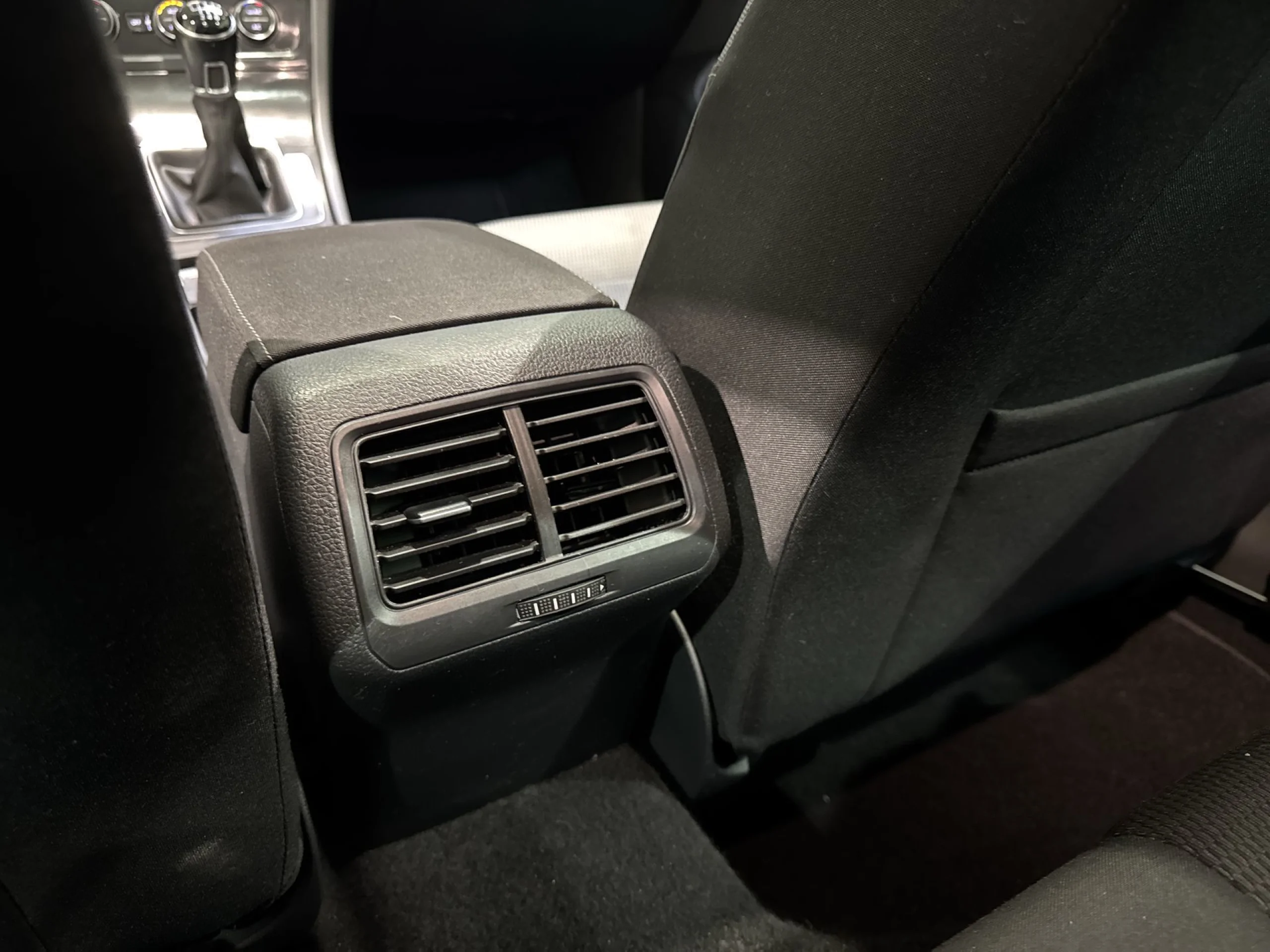 Volkswagen Golf Advance 1.4 TSI 92 kW (125 CV) - Foto 23