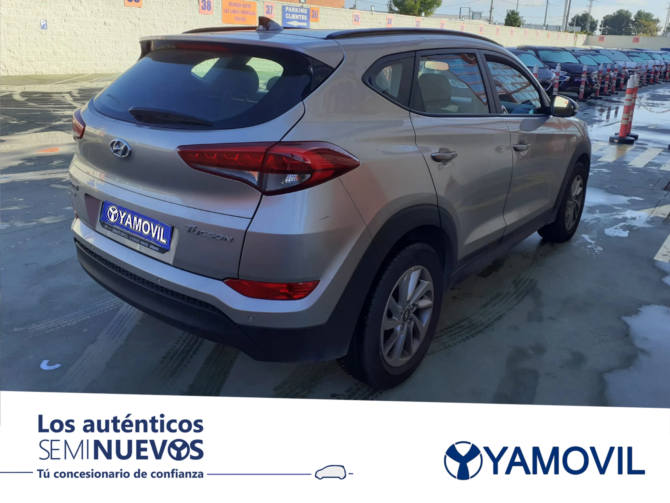 Hyundai Tucson 1.7 CRDI 25 ANIVERSARIO PACK TECHO+NAVI 4X2 - Foto 2