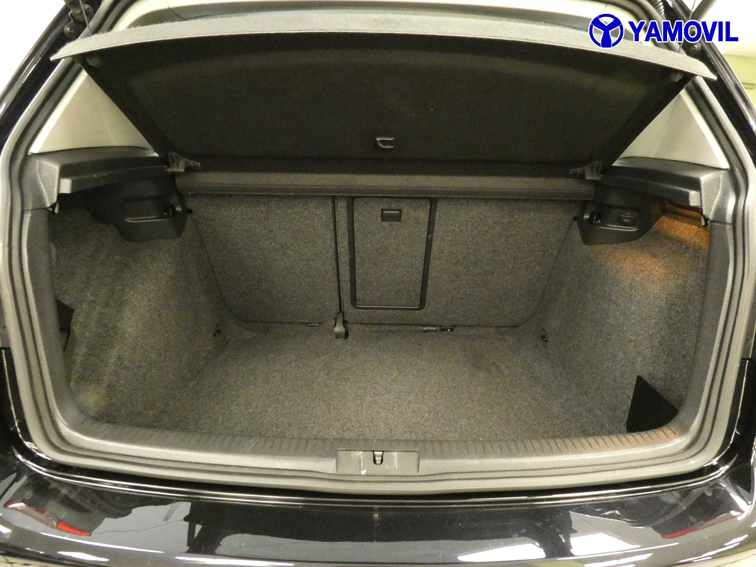 Volkswagen Golf 1.6 TDI SPORT 5P - Foto 9