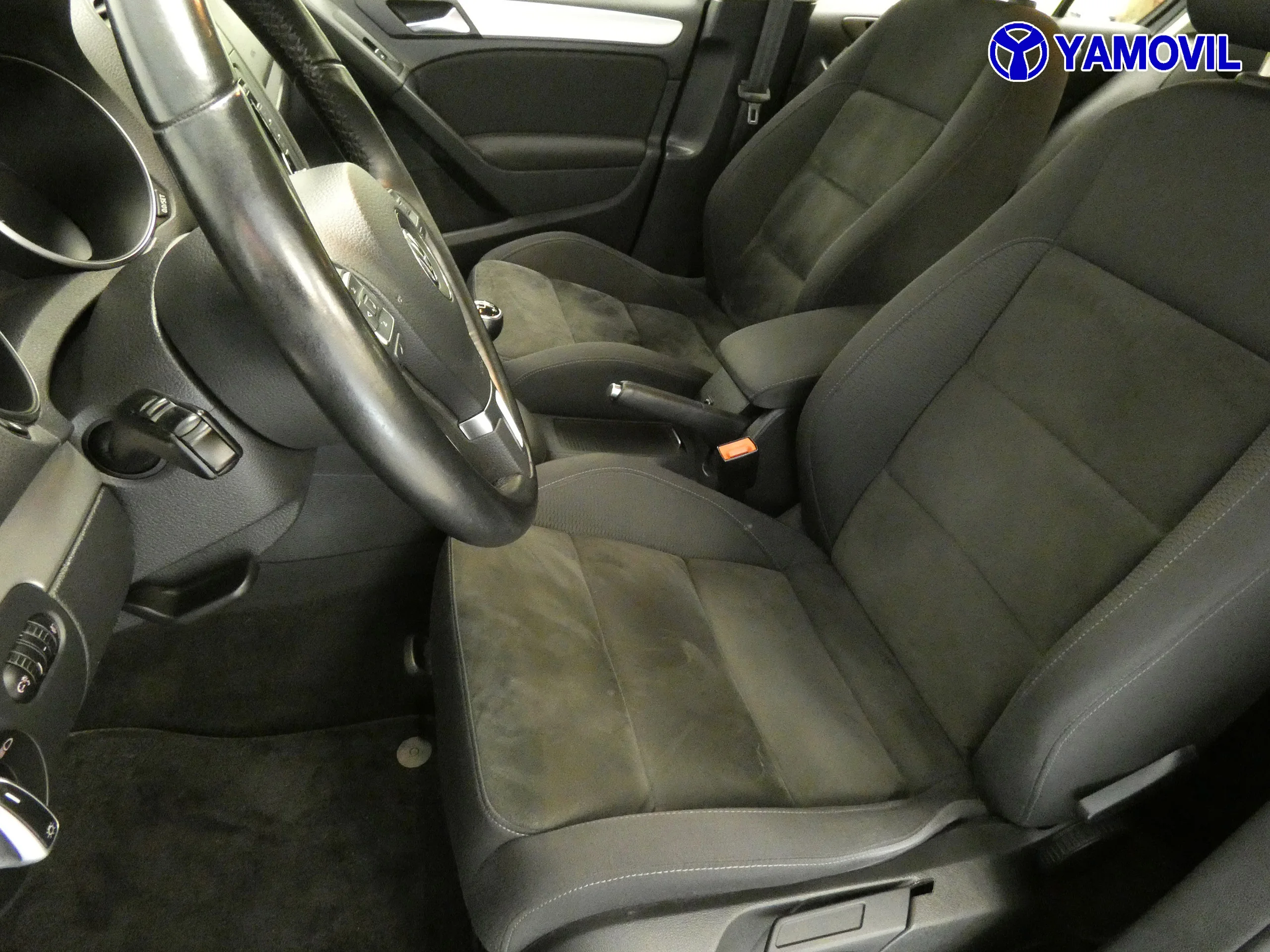 Volkswagen Golf 1.6 TDI SPORT 5P - Foto 17