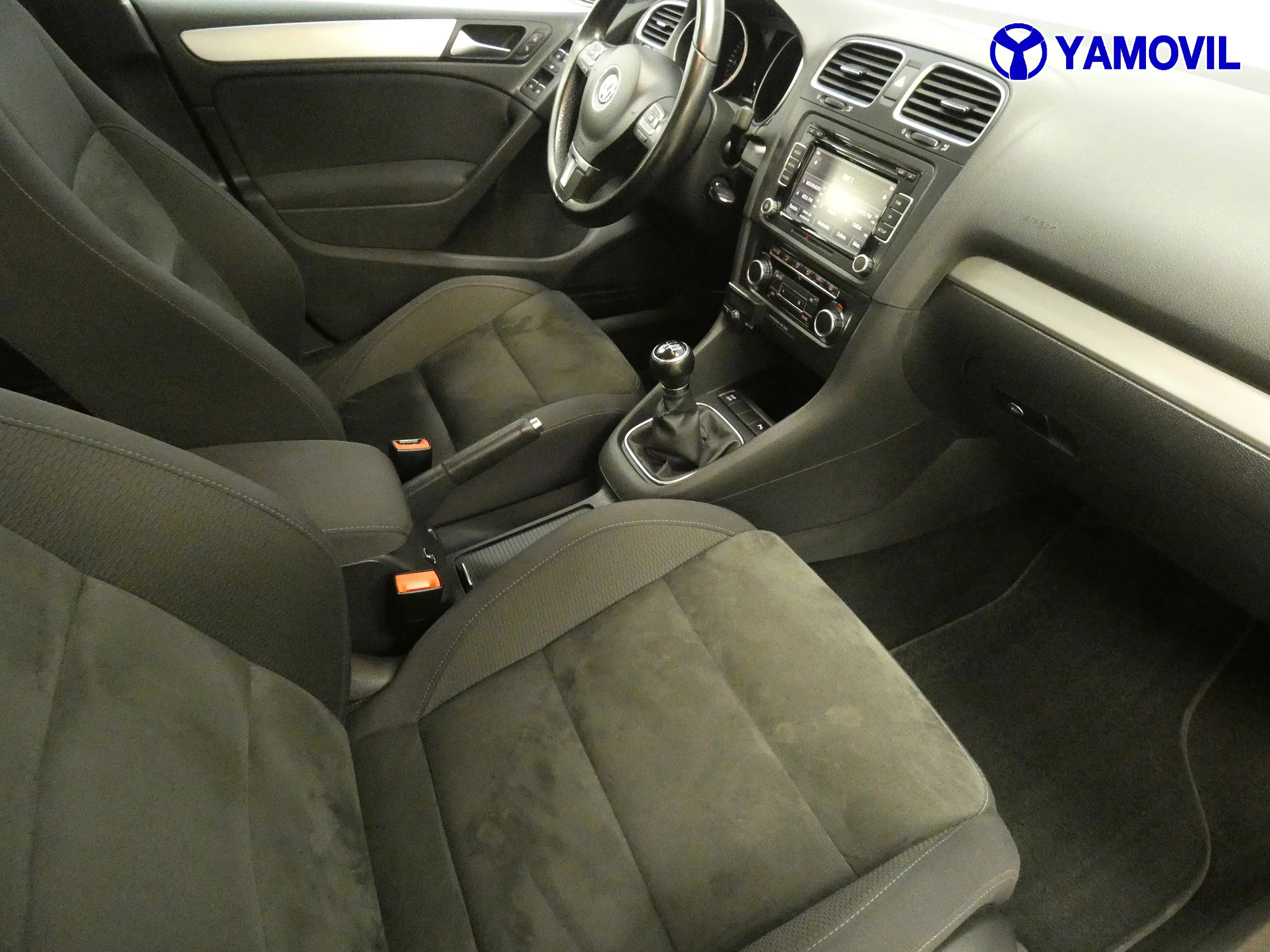 Volkswagen Golf 1.6 TDI SPORT 5P - Foto 21