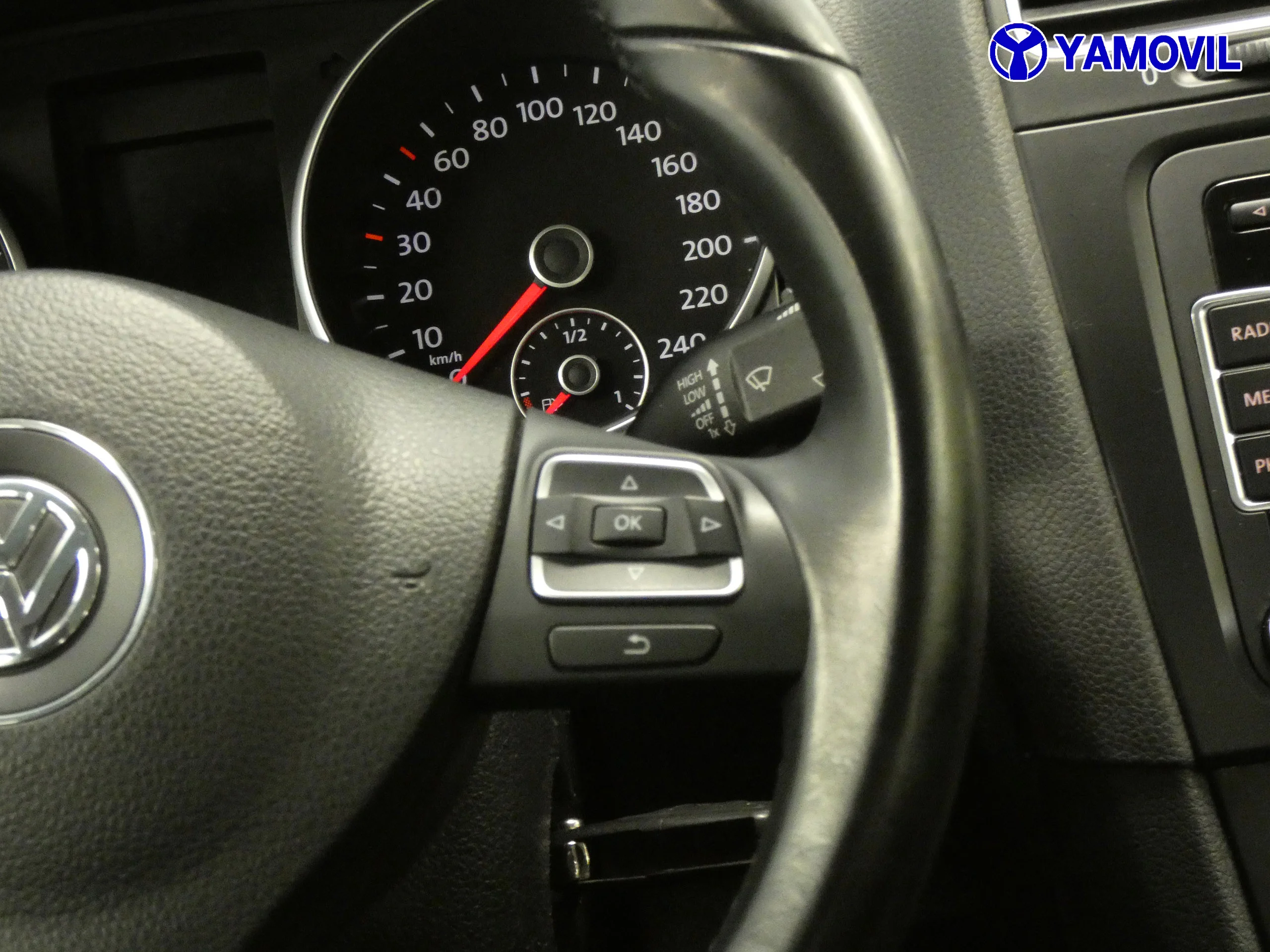 Volkswagen Golf 1.6 TDI SPORT 5P - Foto 26