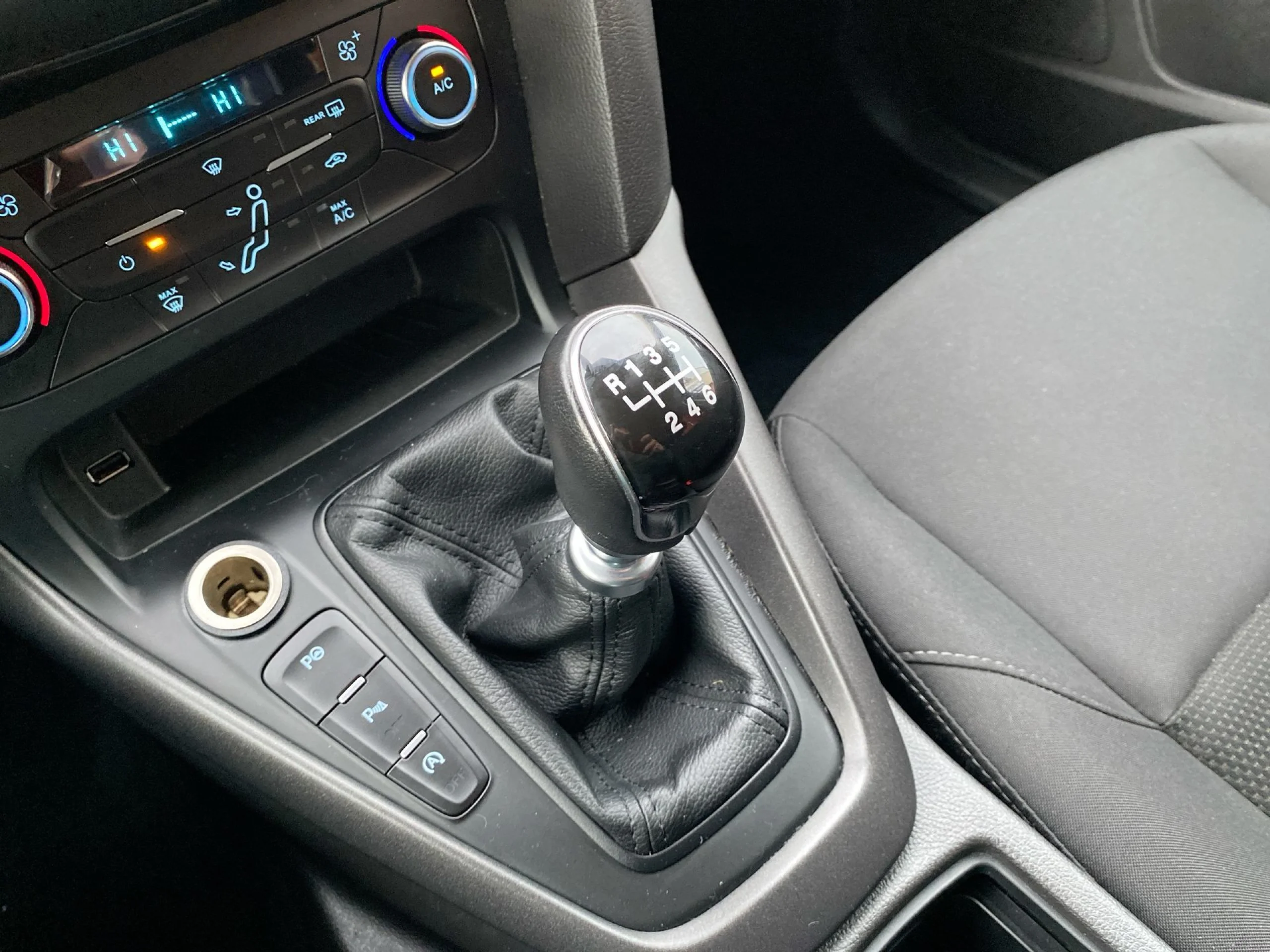 Ford Focus 1.0 Ecoboost SANDS Trend+ 92 kW (125 CV) - Foto 17