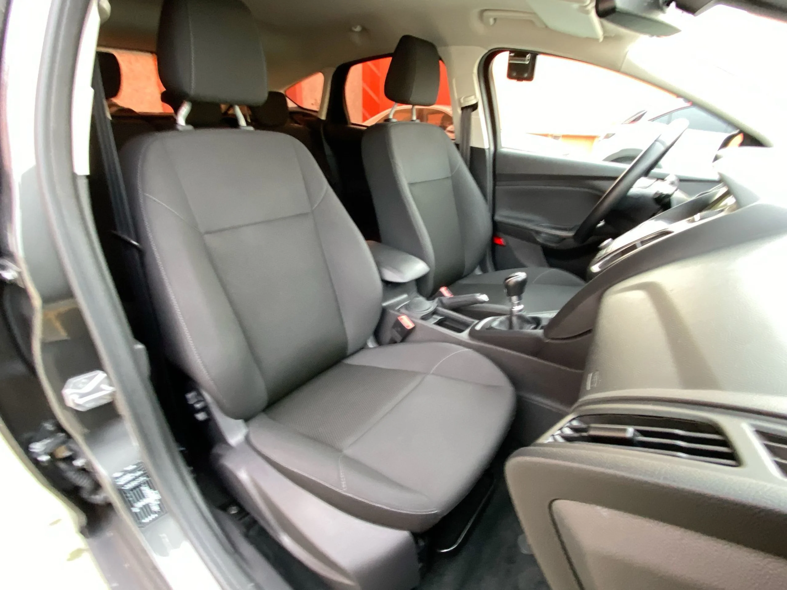 Ford Focus 1.0 Ecoboost SANDS Trend+ 92 kW (125 CV) - Foto 21