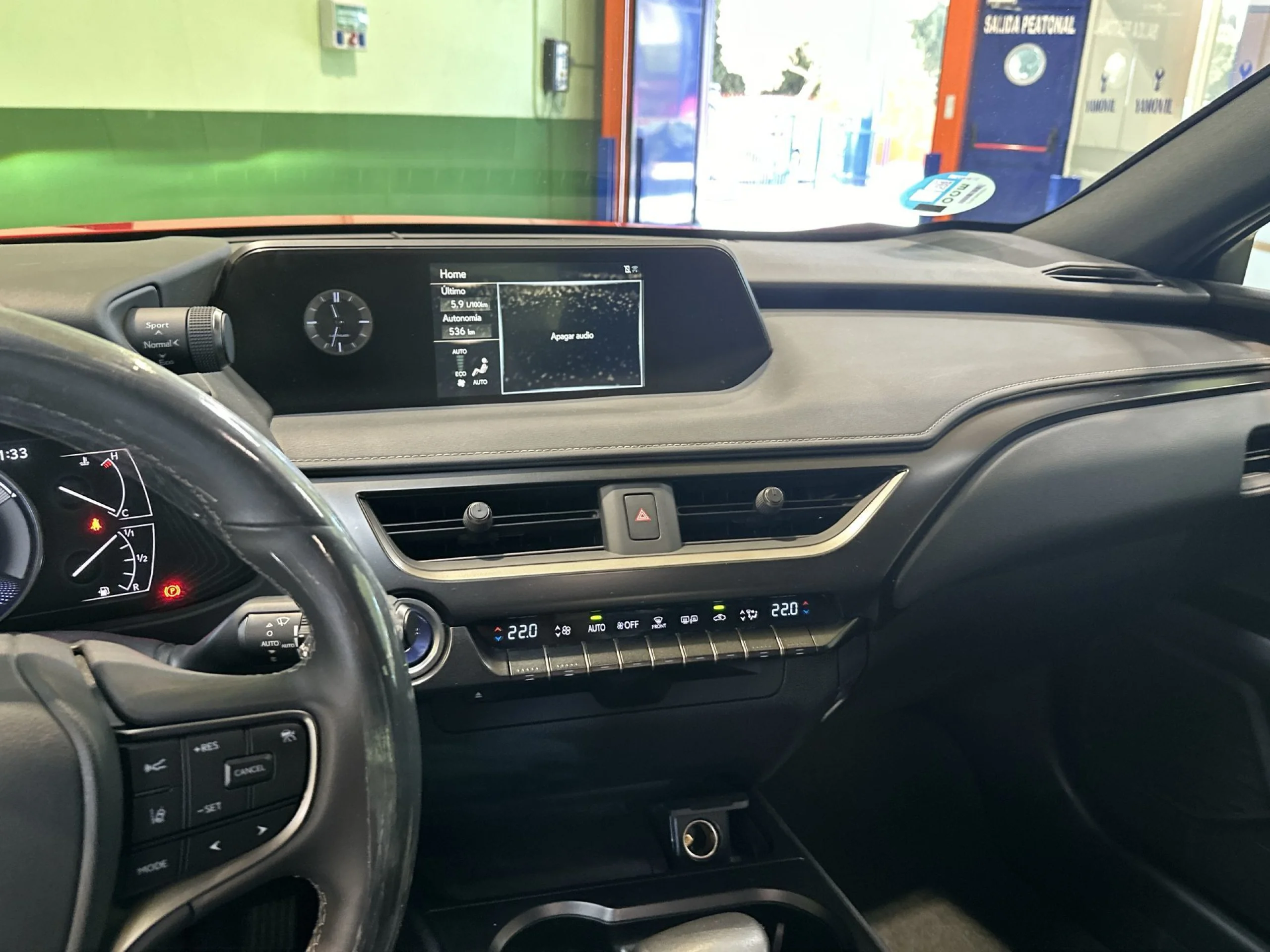 Lexus Ux 250h Business 2WD 135 kW (184 CV) - Foto 16