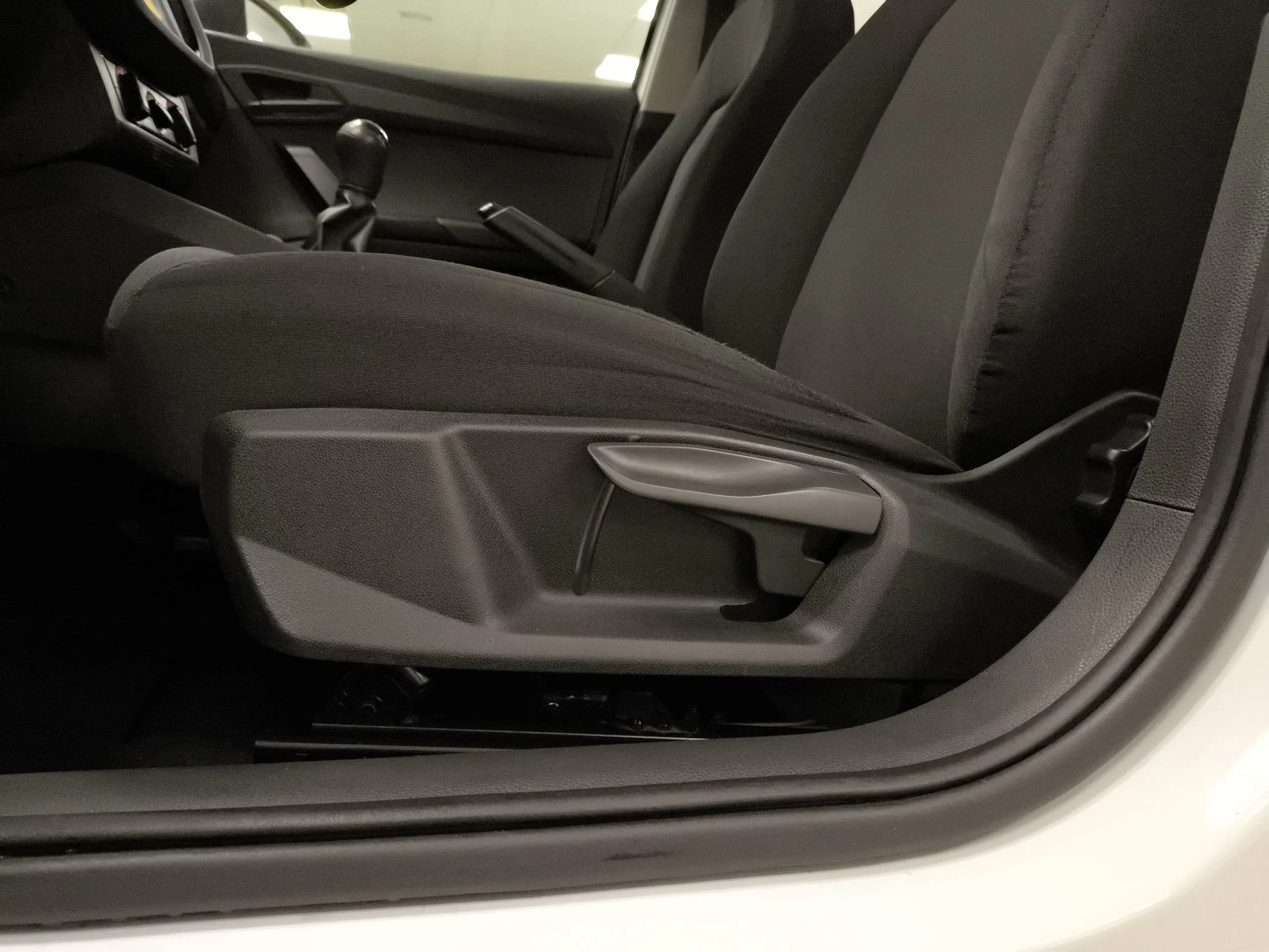 Seat Arona 1.0 TSI Ecomotive Reference Plus 70 kW (95 CV) - Foto 9