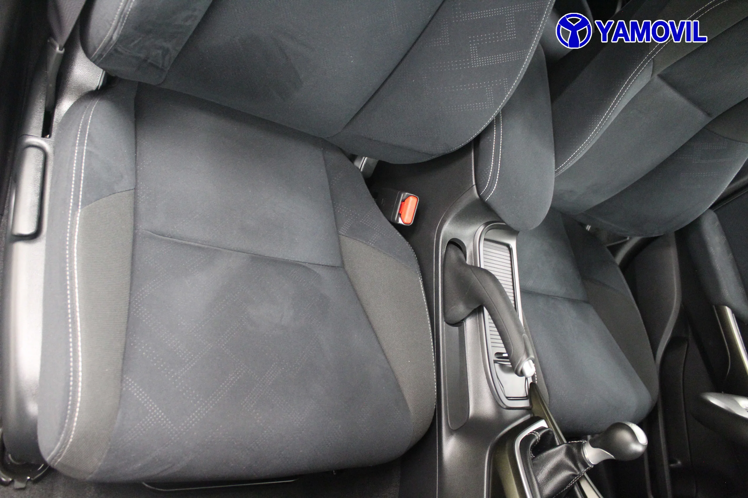 Honda Civic 1.8 I-VTEC Sport 104 kW (142 CV) - Foto 18