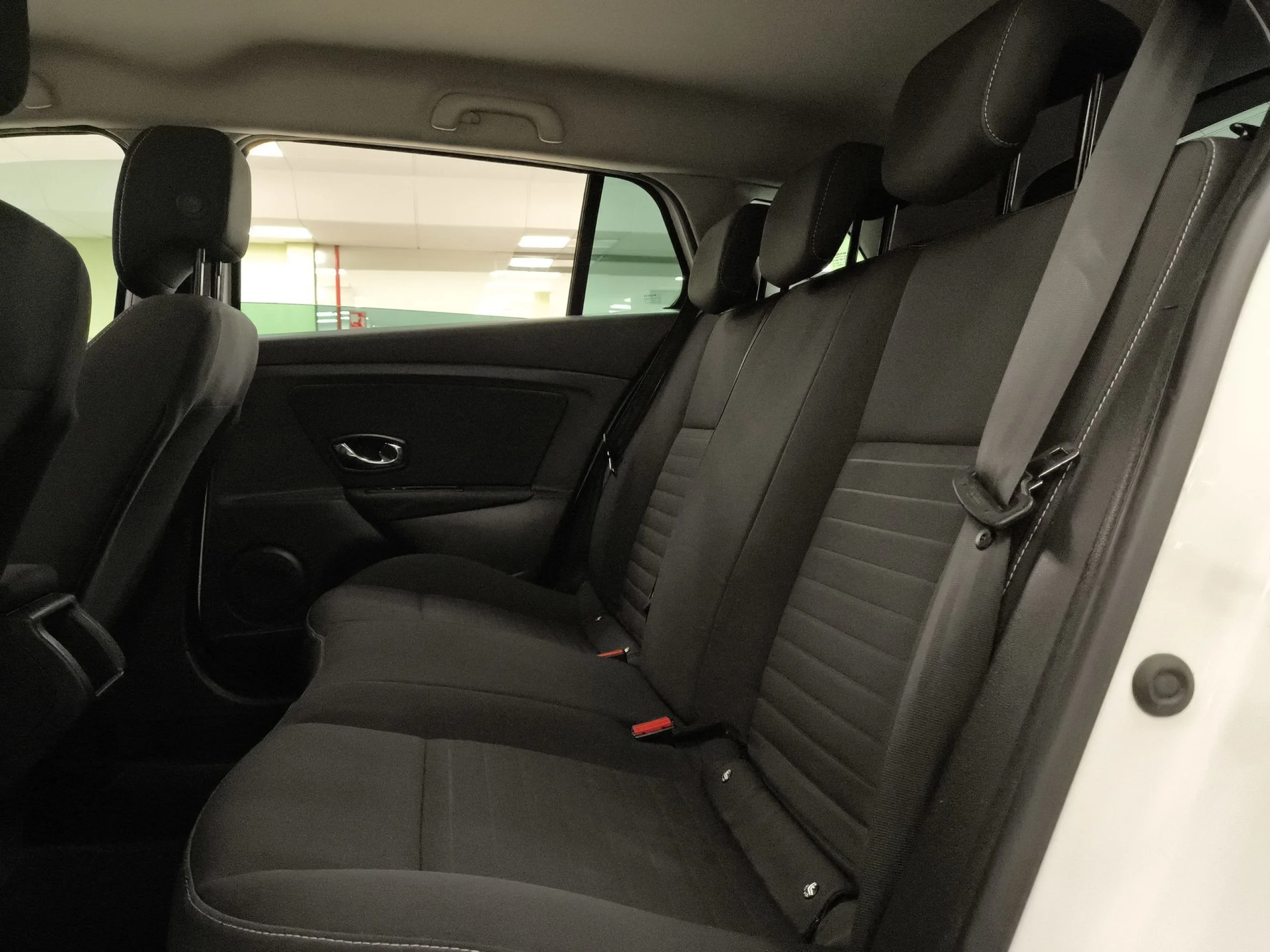 Renault Megane Sport Tourer Limited Energy SANDS TCe 85 kW (115 CV) - Foto 21