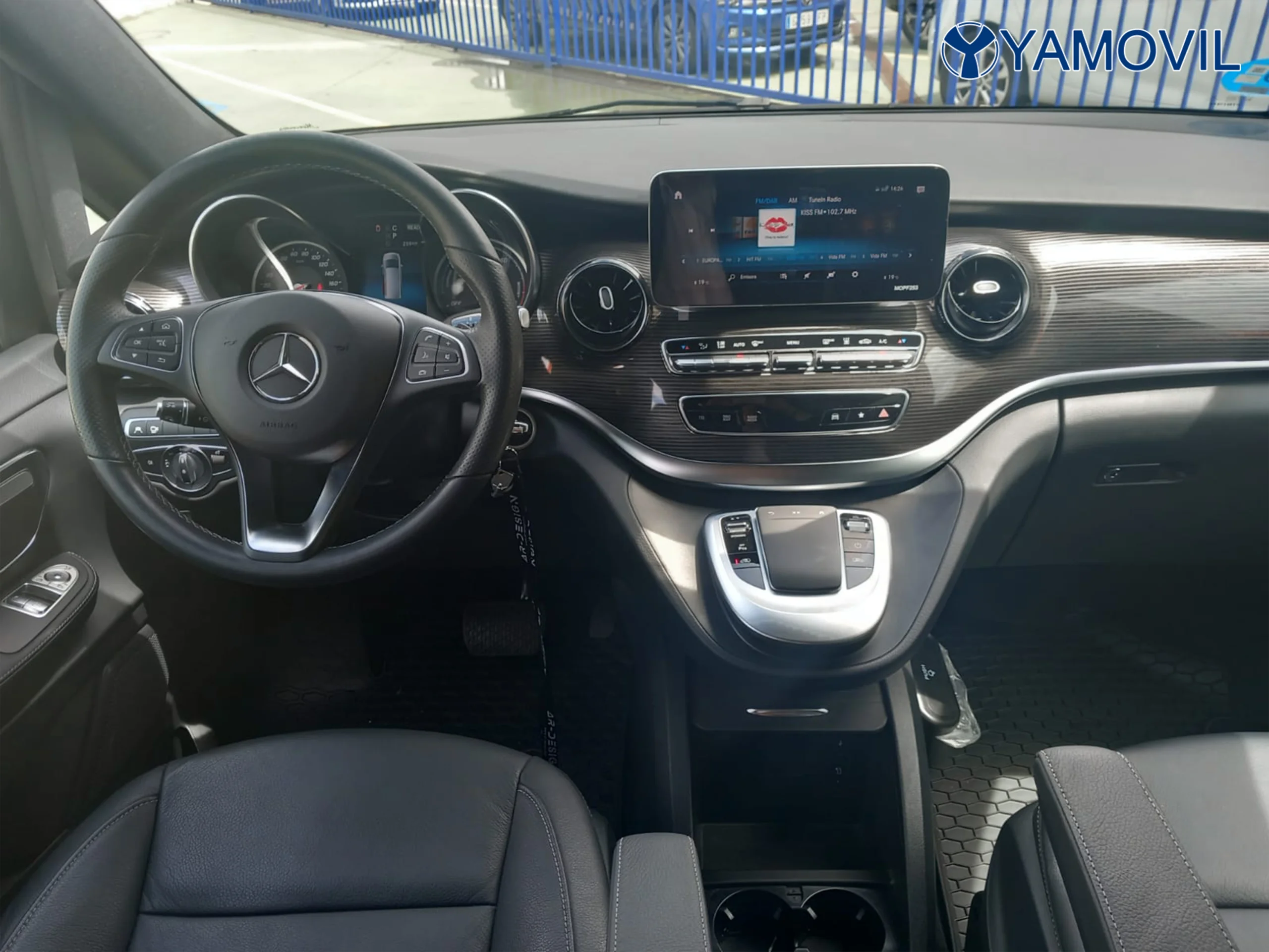 Mercedes-Benz EQV 300 Largo 150 kW (204 CV) - Foto 5