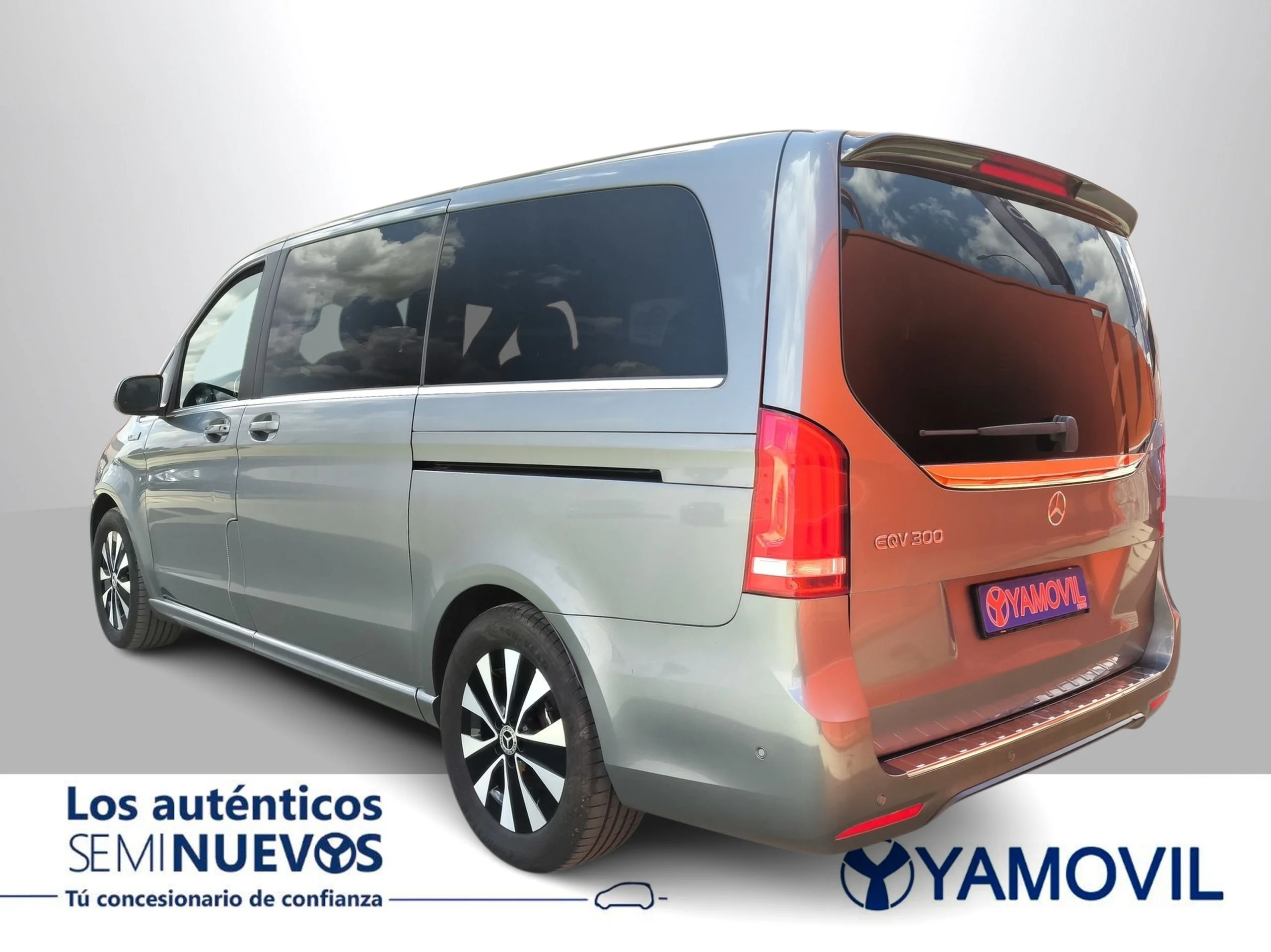 Mercedes-Benz EQV 300 Largo 150 kW (204 CV) - Foto 5