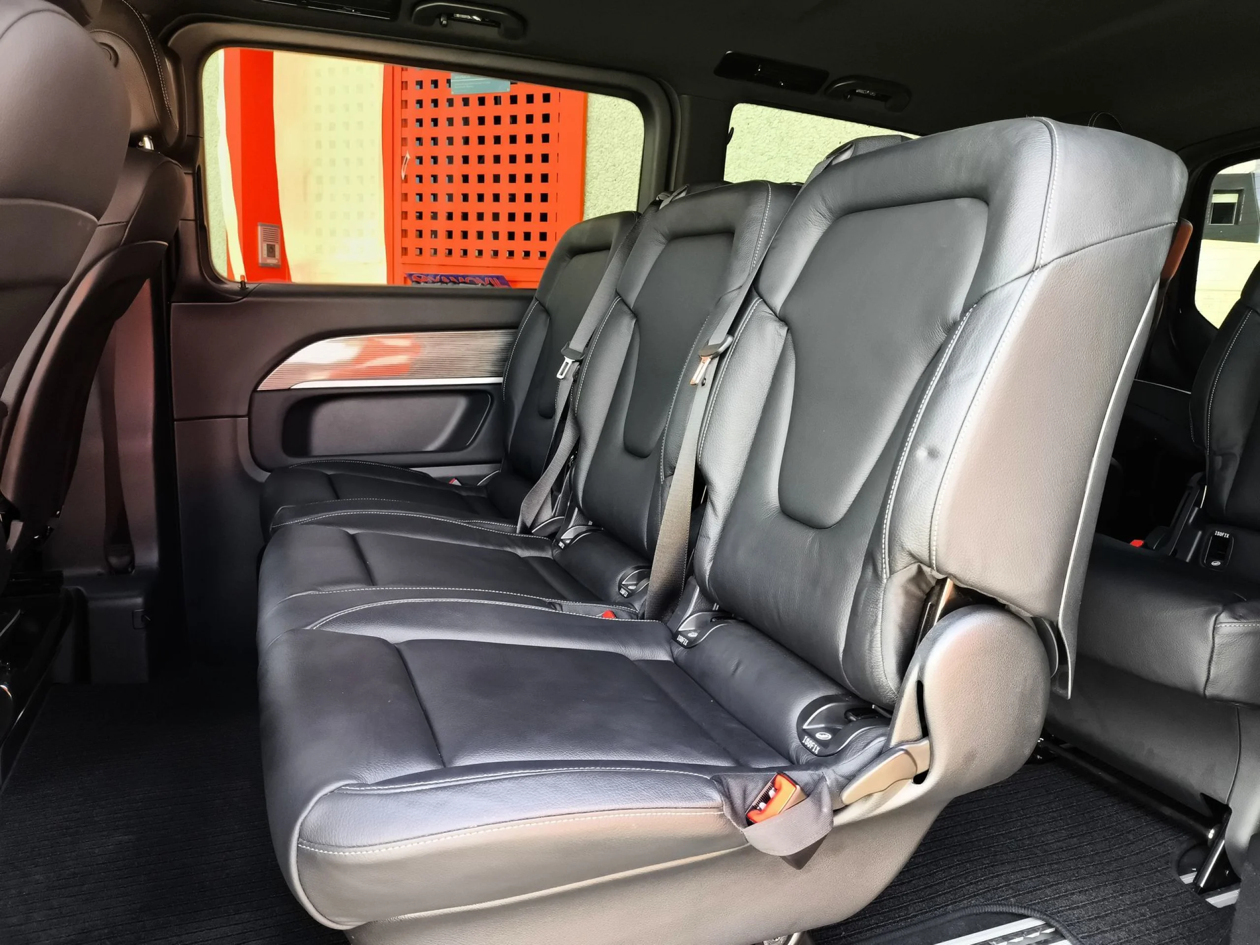 Mercedes-Benz EQV 300 Largo 150 kW (204 CV) - Foto 19