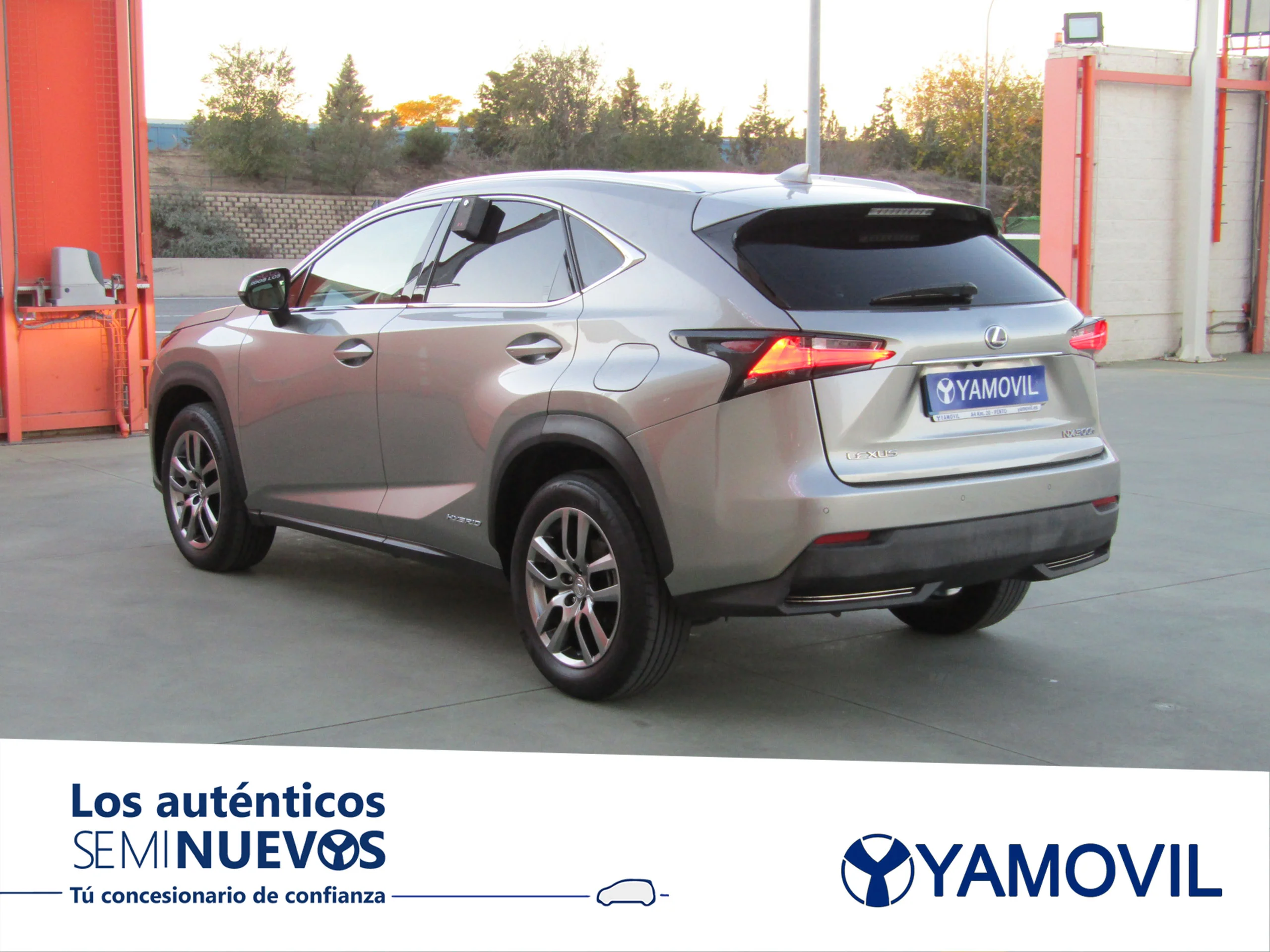 Lexus NX 300h EXECUTIVE 4WD - Foto 4