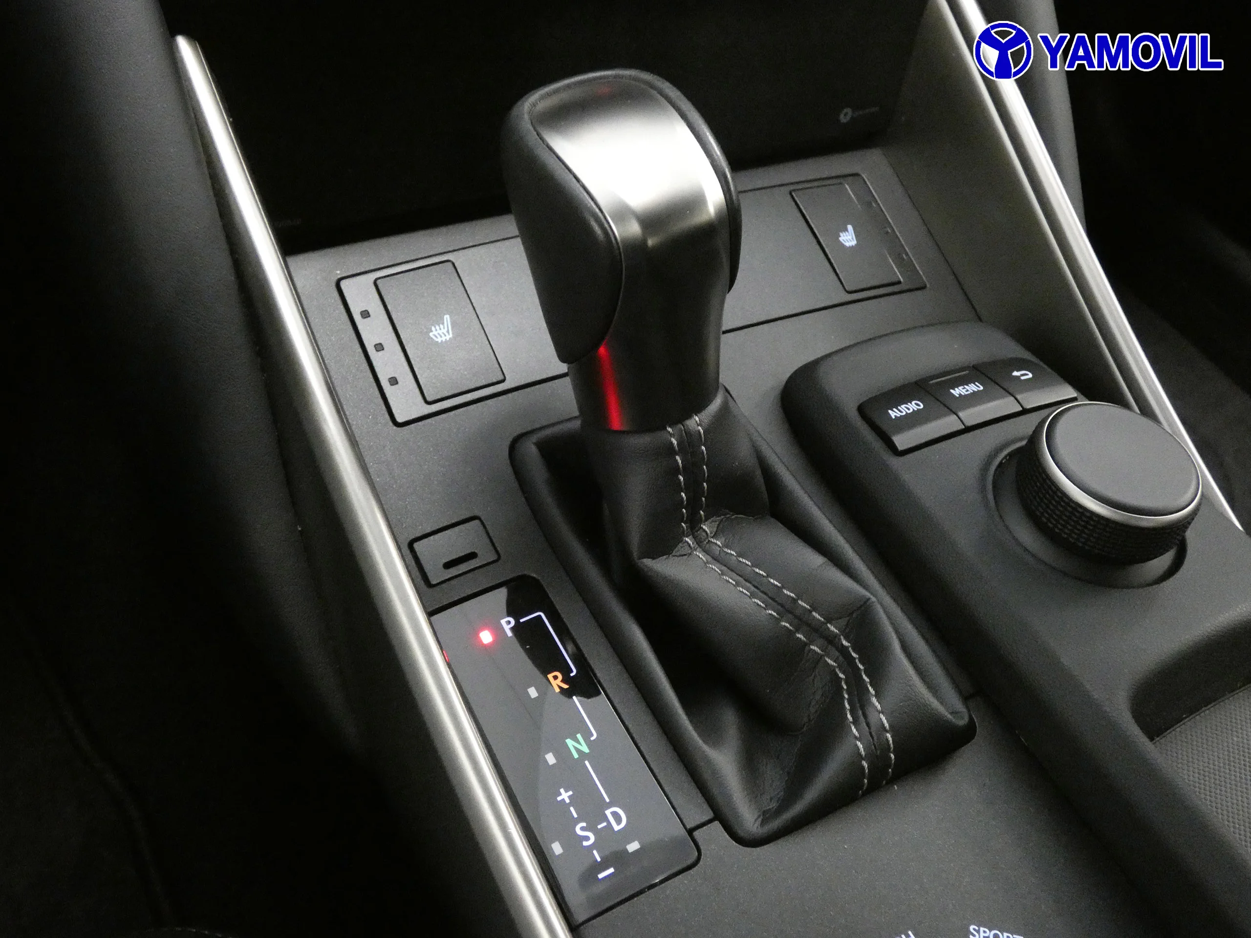 Lexus IS 300 IS300H HYBRID BUSINESS 4P - Foto 29