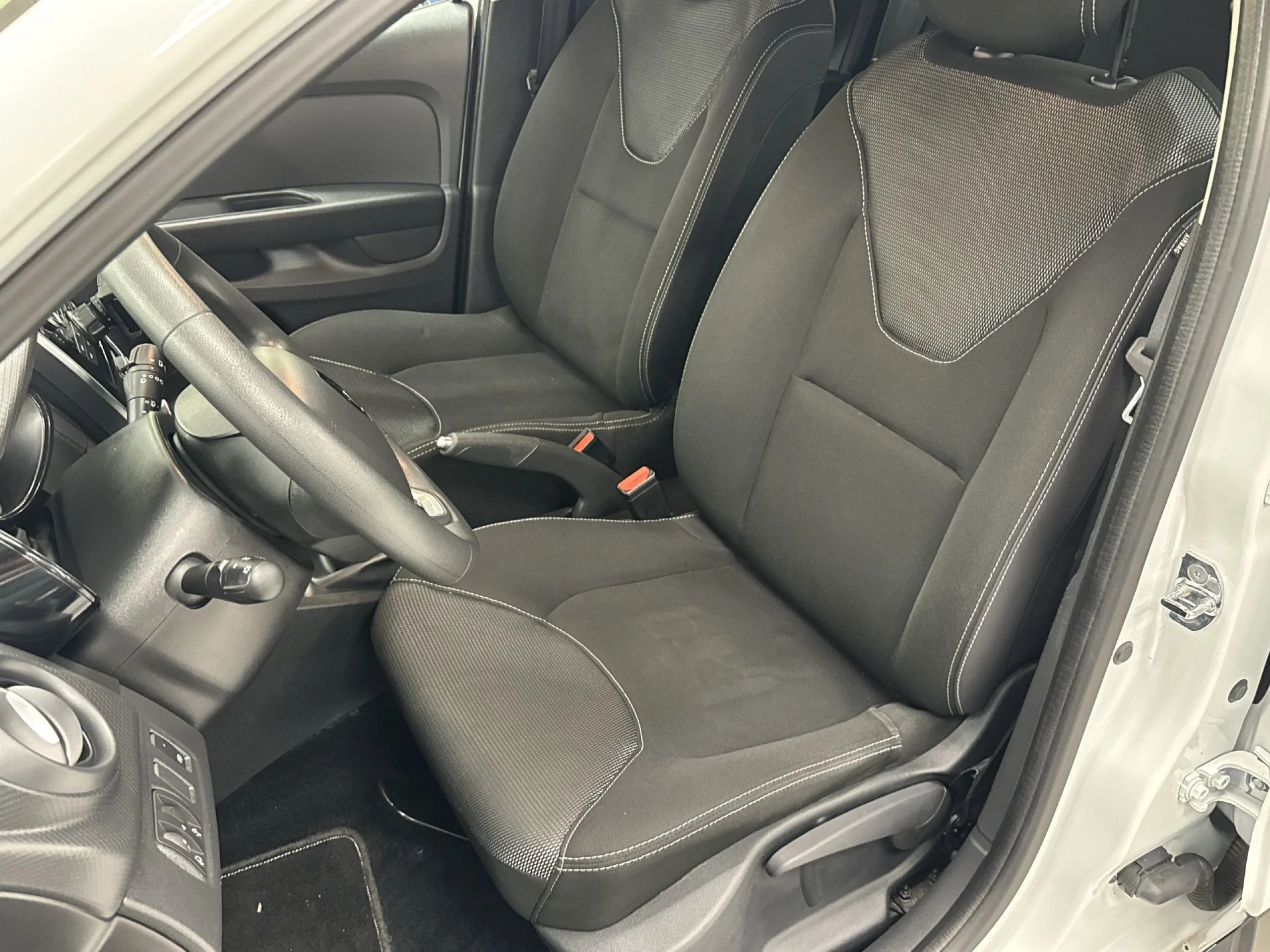 Renault Clio Business TCe 55 kW (75 CV) - Foto 8