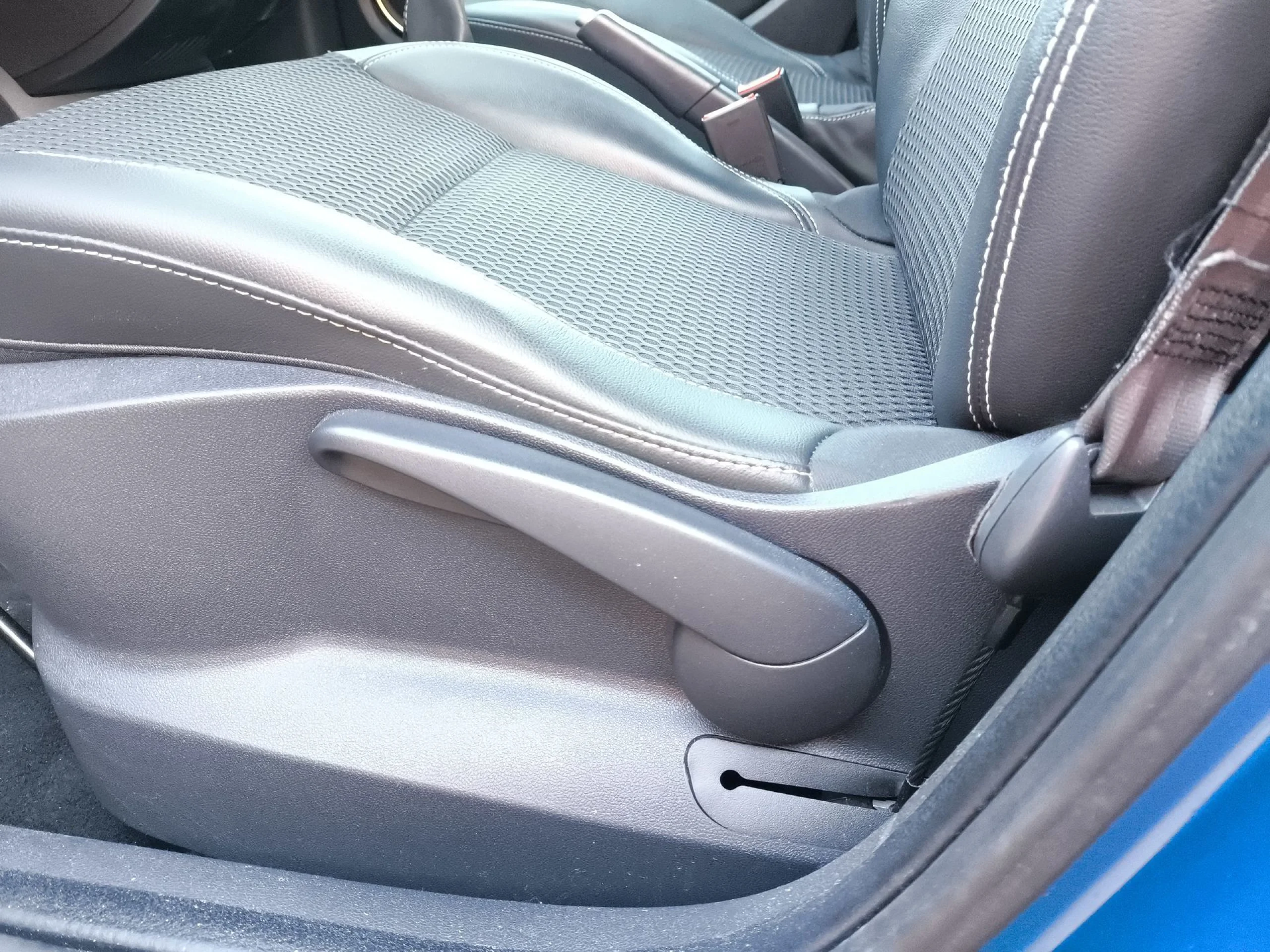 Renault Clio 1.5 dCi 20 Aniversario 63 kW (85 CV) - Foto 9