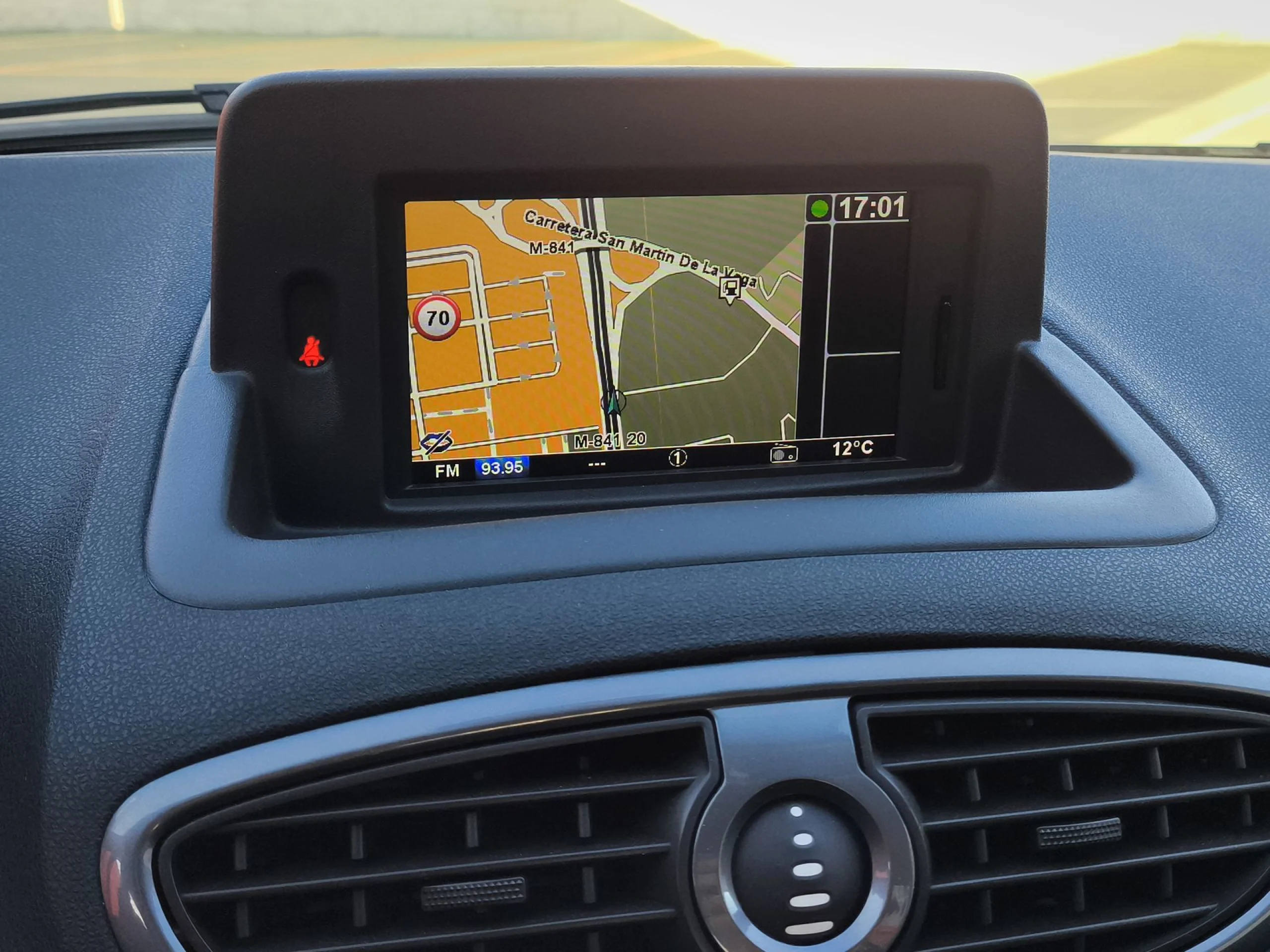 Renault Clio 1.5 dCi 20 Aniversario 63 kW (85 CV) - Foto 14