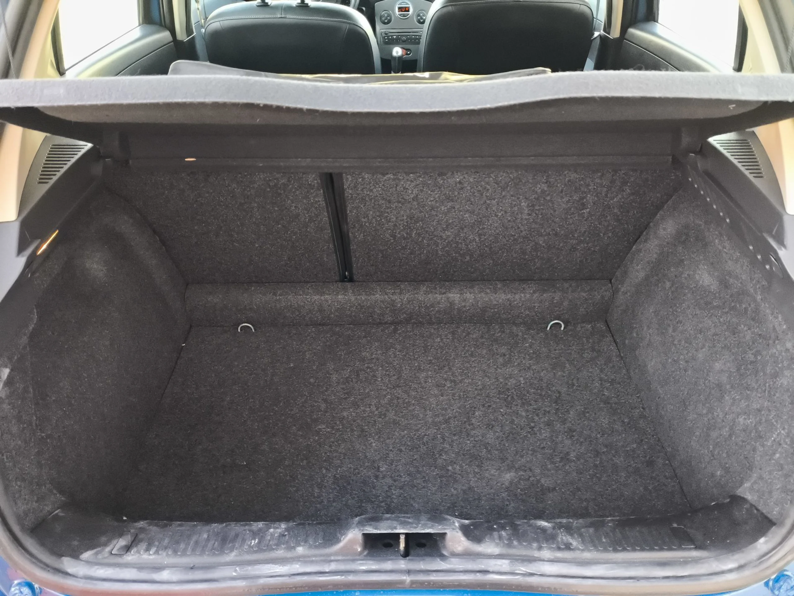 Renault Clio 1.5 dCi 20 Aniversario 63 kW (85 CV) - Foto 19