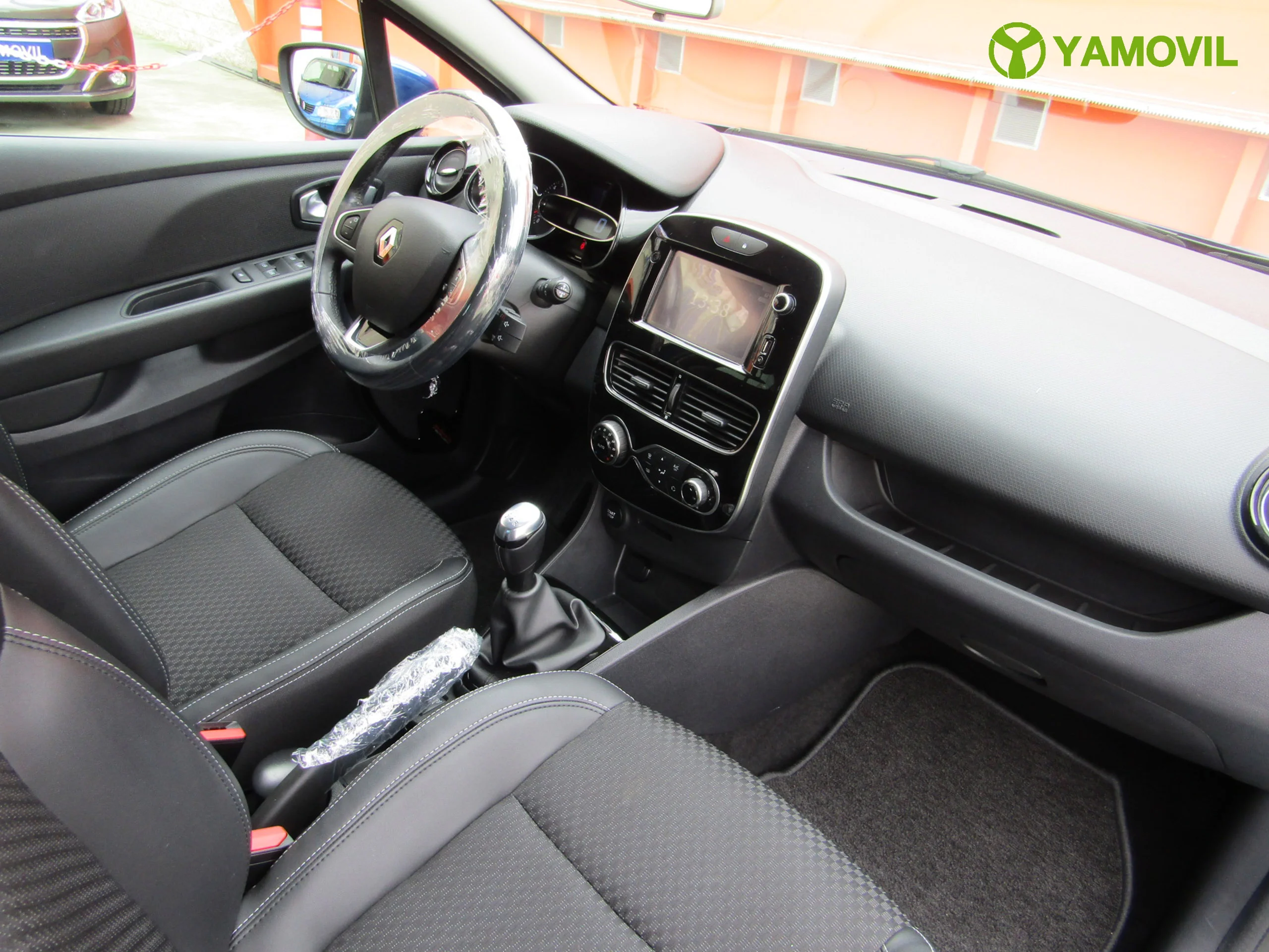 Renault Clio 0.9 TCE ENERGY ZEN PACK NAVEGADOR - Foto 14