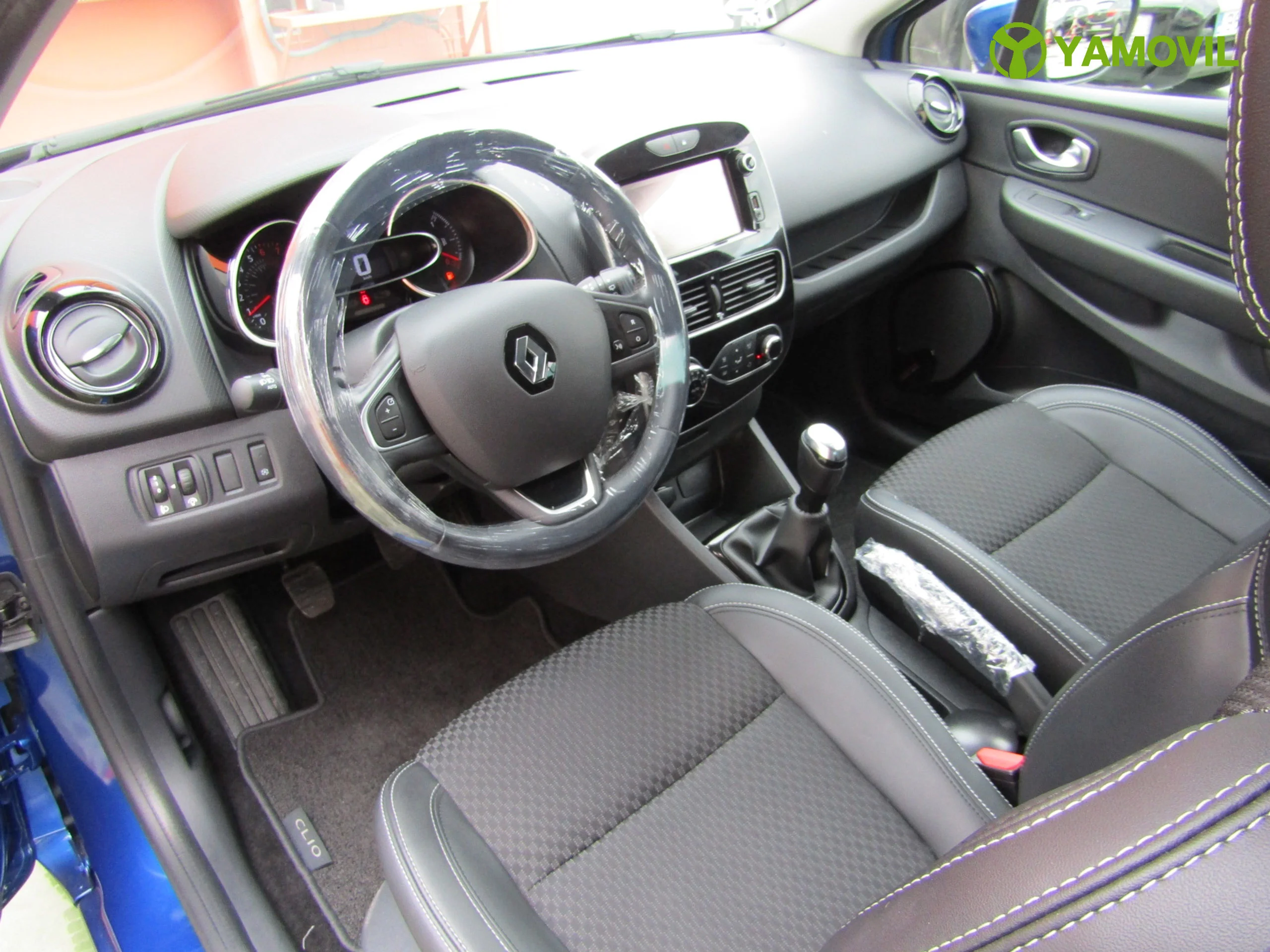 Renault Clio 0.9 TCE ENERGY ZEN PACK NAVEGADOR - Foto 18