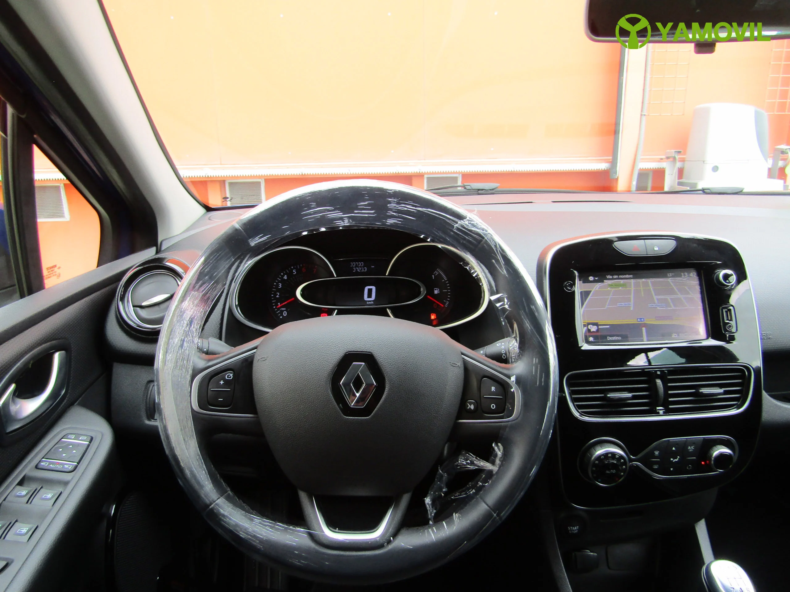 Renault Clio 0.9 TCE ENERGY ZEN PACK NAVEGADOR - Foto 19