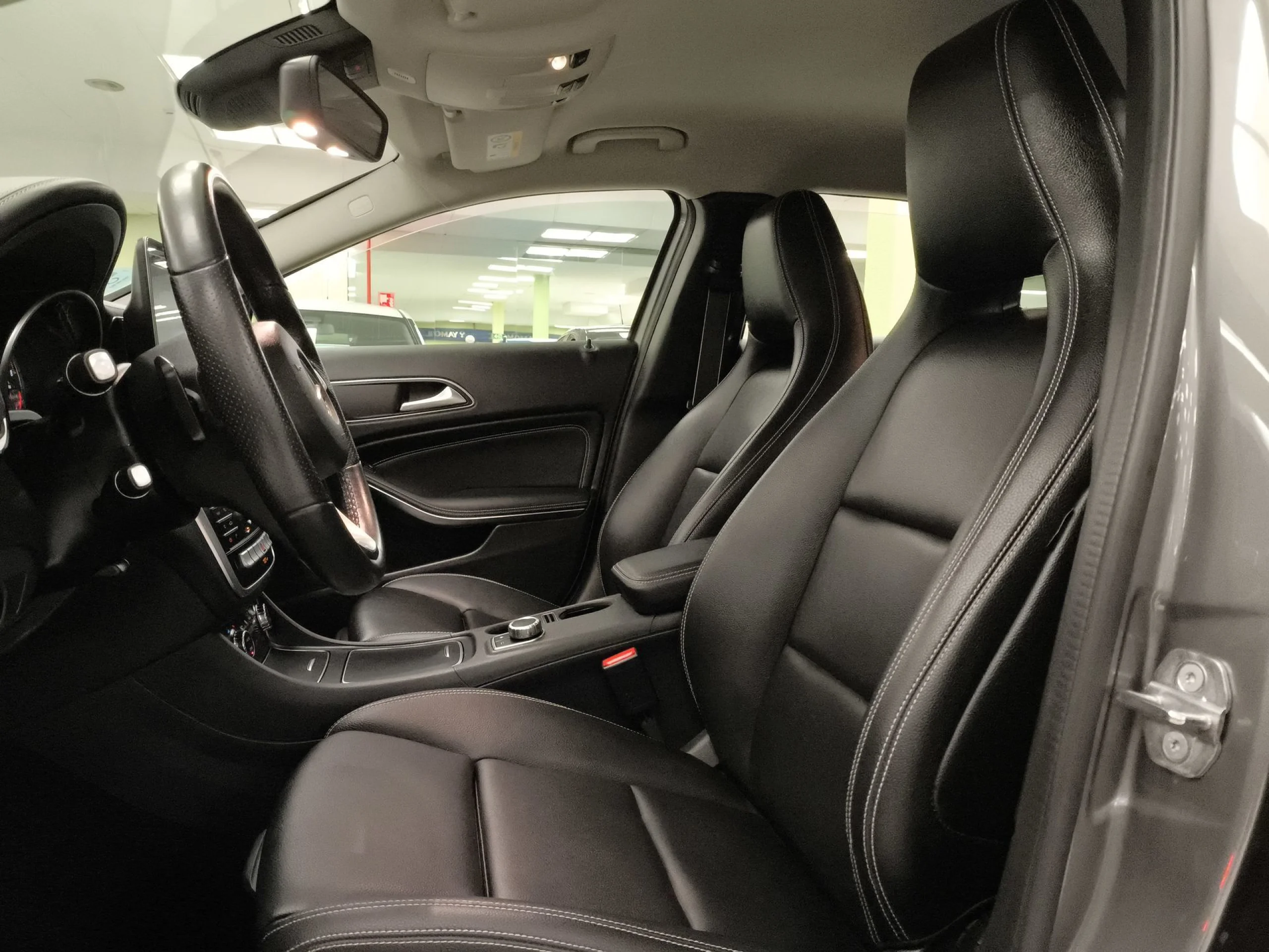 Mercedes-Benz GLA 200 115 kW (156 CV) - Foto 8